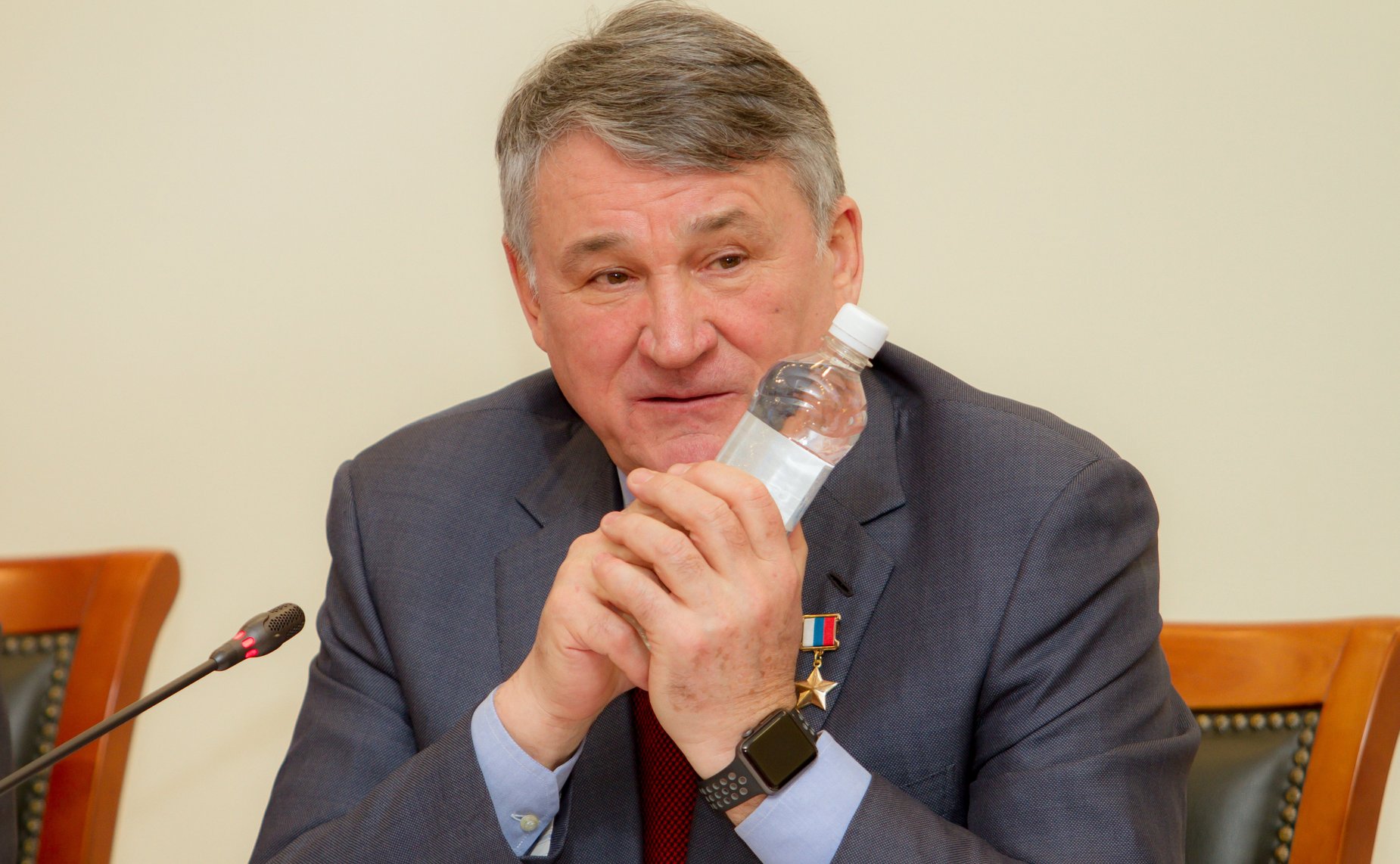 Ю. Воробьев и Н. Тихомиров обсудили с представителями молодежи Вологодской области вопросы патриотического воспитания