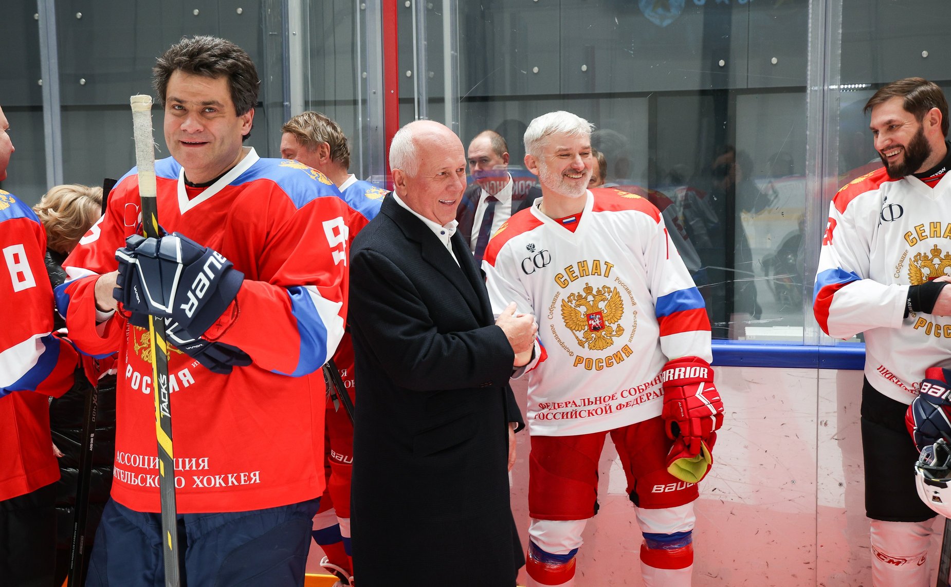 Валентина Матвиенко посетила тренировку команды по следж-хоккею из Санкт-Петербурга, в составе которой ветераны СВО