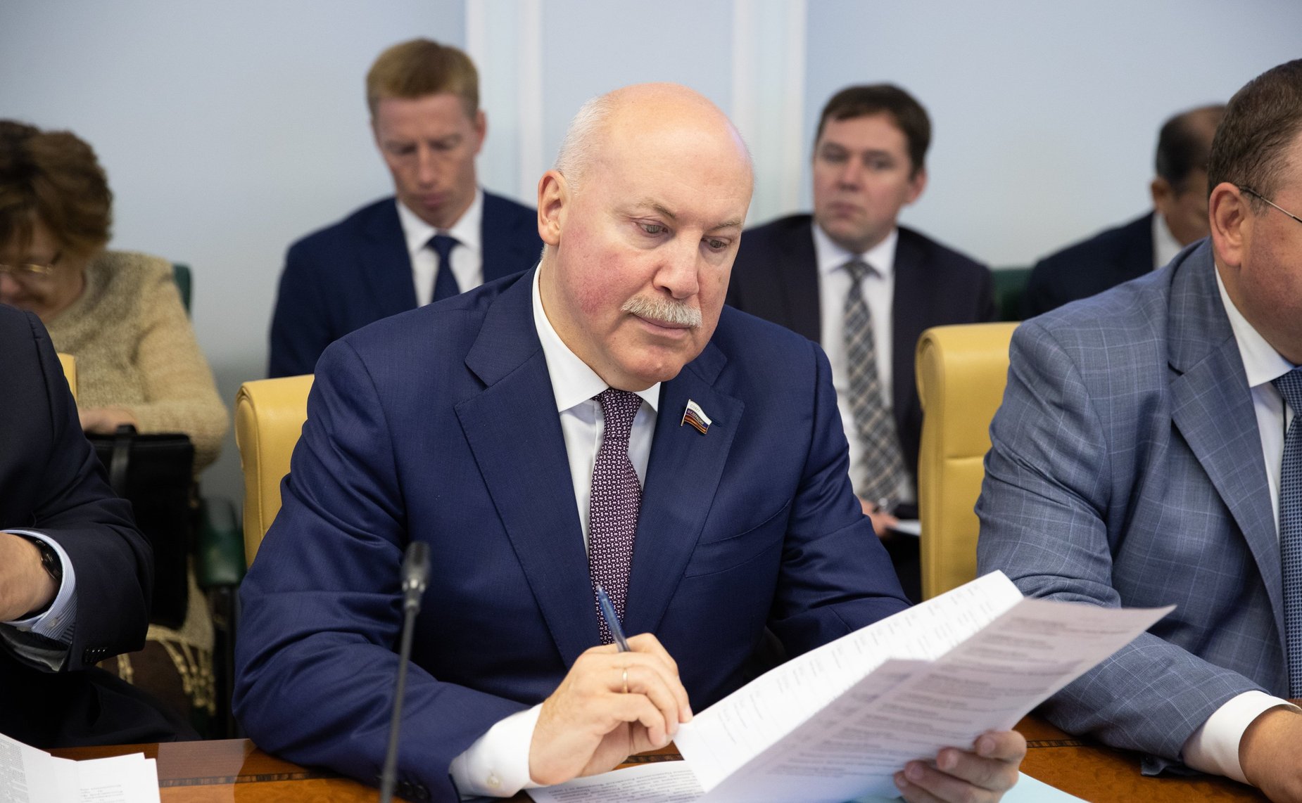 Дмитрий Мезенцев