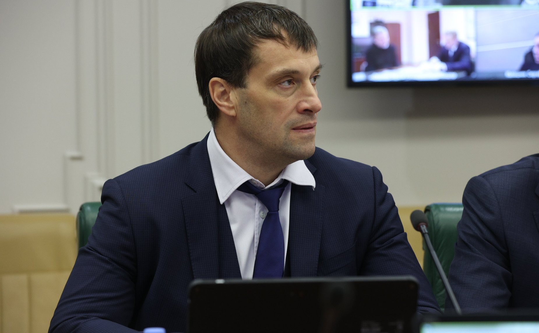 Эдуард Исаков