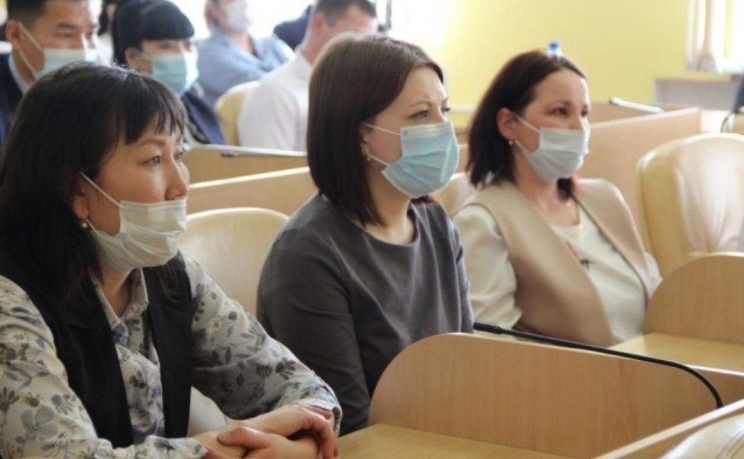 Баир Жамсуев в рамках региональной недели в Забайкальском крае, провел встречу с рабочей молодежью