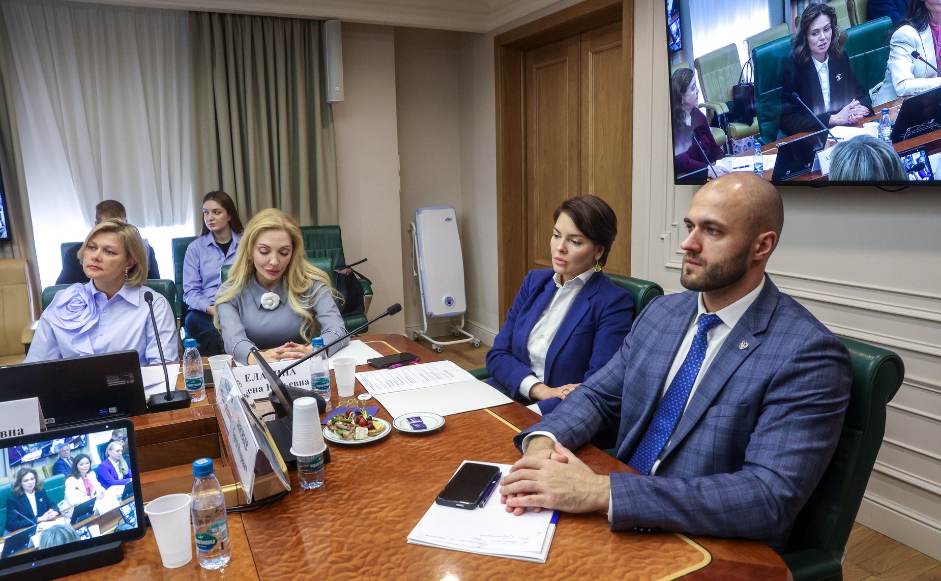 Заседание Палаты молодых законодателей при Совете Федерации