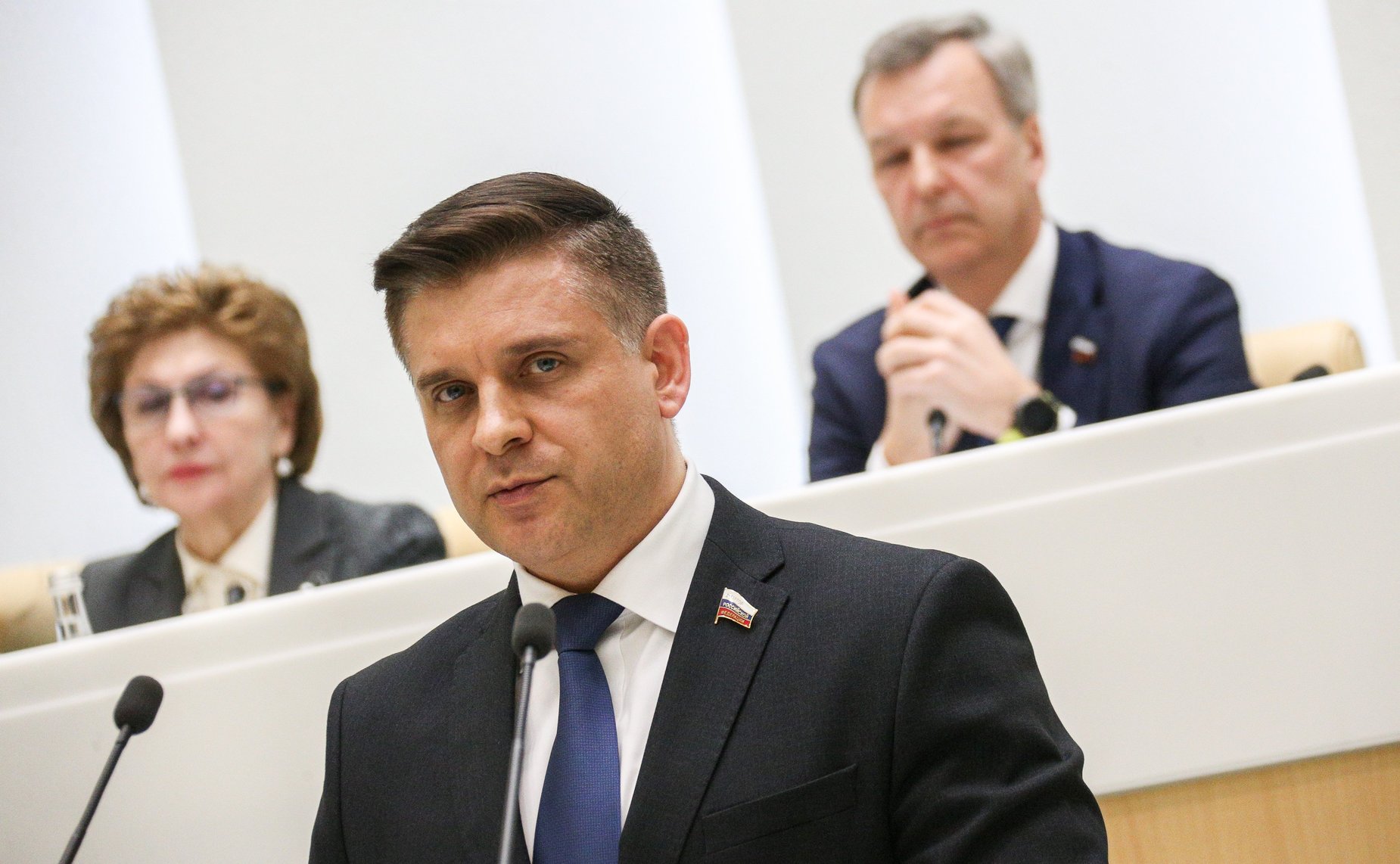 Юрий Архаров