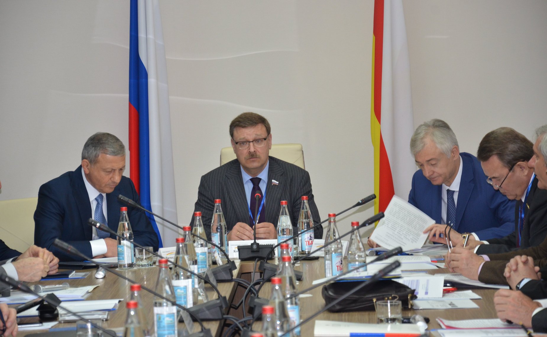 Выездное заседание Комитета СФ по международным делам во Владикавказе