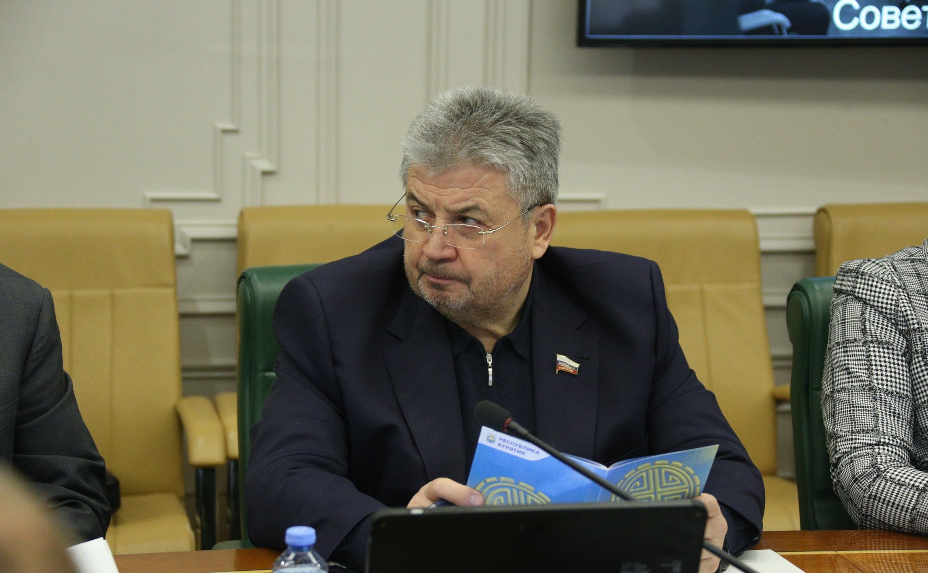 Геннадий Емельянов