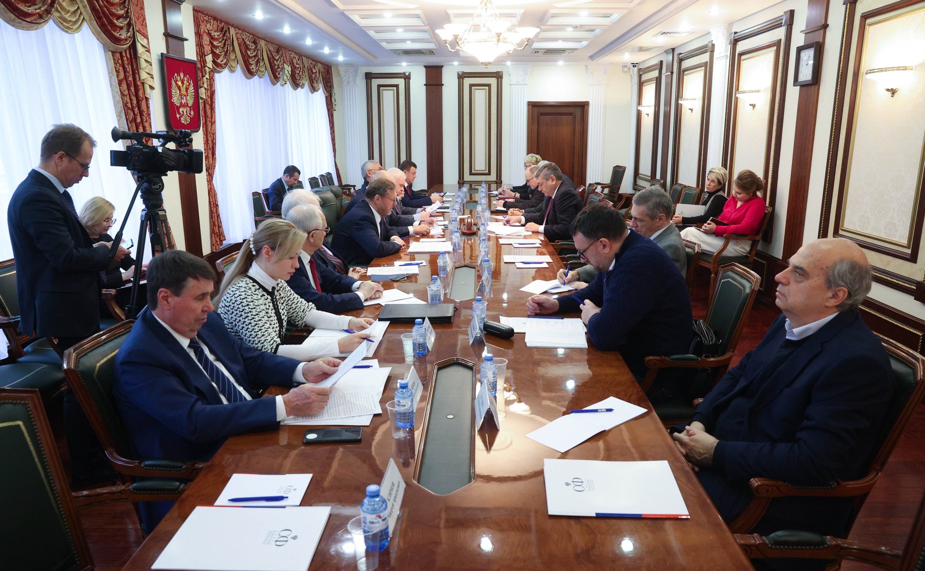 Круглый стол Комитета СФ по международным делам совместно с Комитетом СФ по экономической политике «Возрастающее значение российско-китайского сотрудничества в условиях формирования нового мирового порядка»