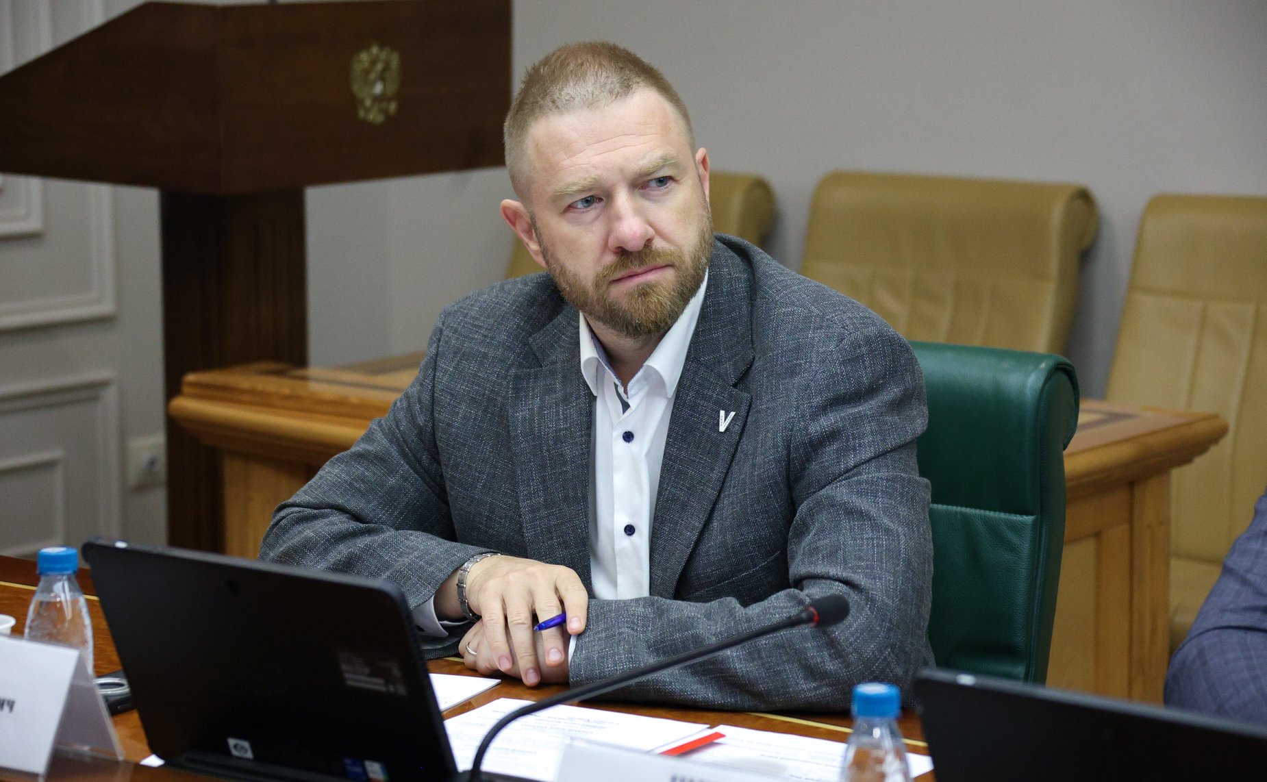 Заседание Комиссии Совета Федерации по защите государственного суверенитета и предотвращению вмешательства во внутренние дела Российской Федерации