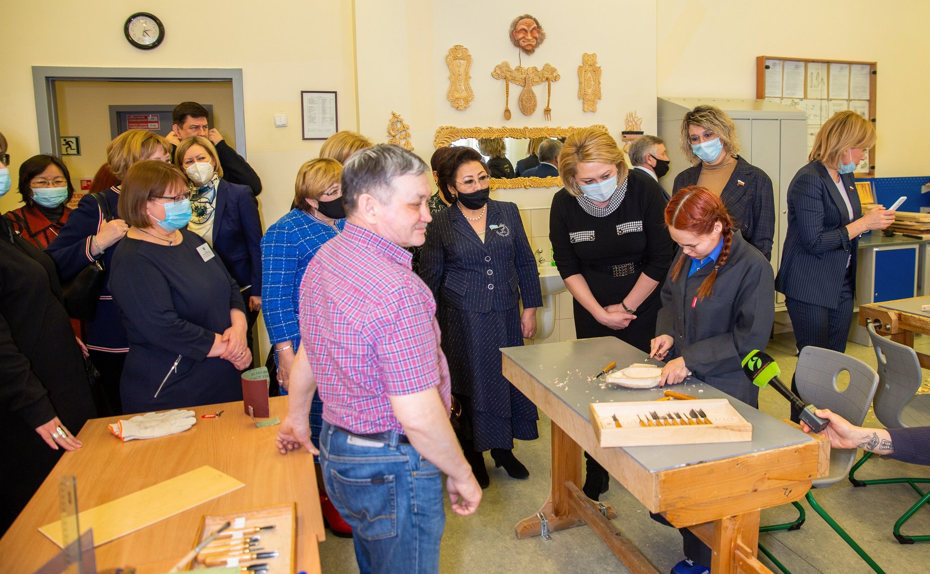 Сенаторы РФ в рамках выездного заседания Комитета СФ по науке, образованию и культуре в Салехарде посетили социальные объекты