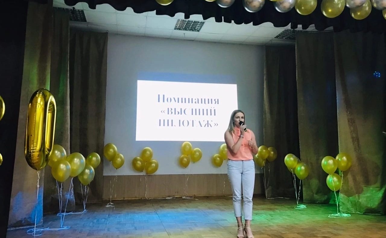 Ирина Кожанова приняла участие в торжественном вручении дипломов выпускникам Смоленского техникума железнодорожного транспорта, связи и сервиса