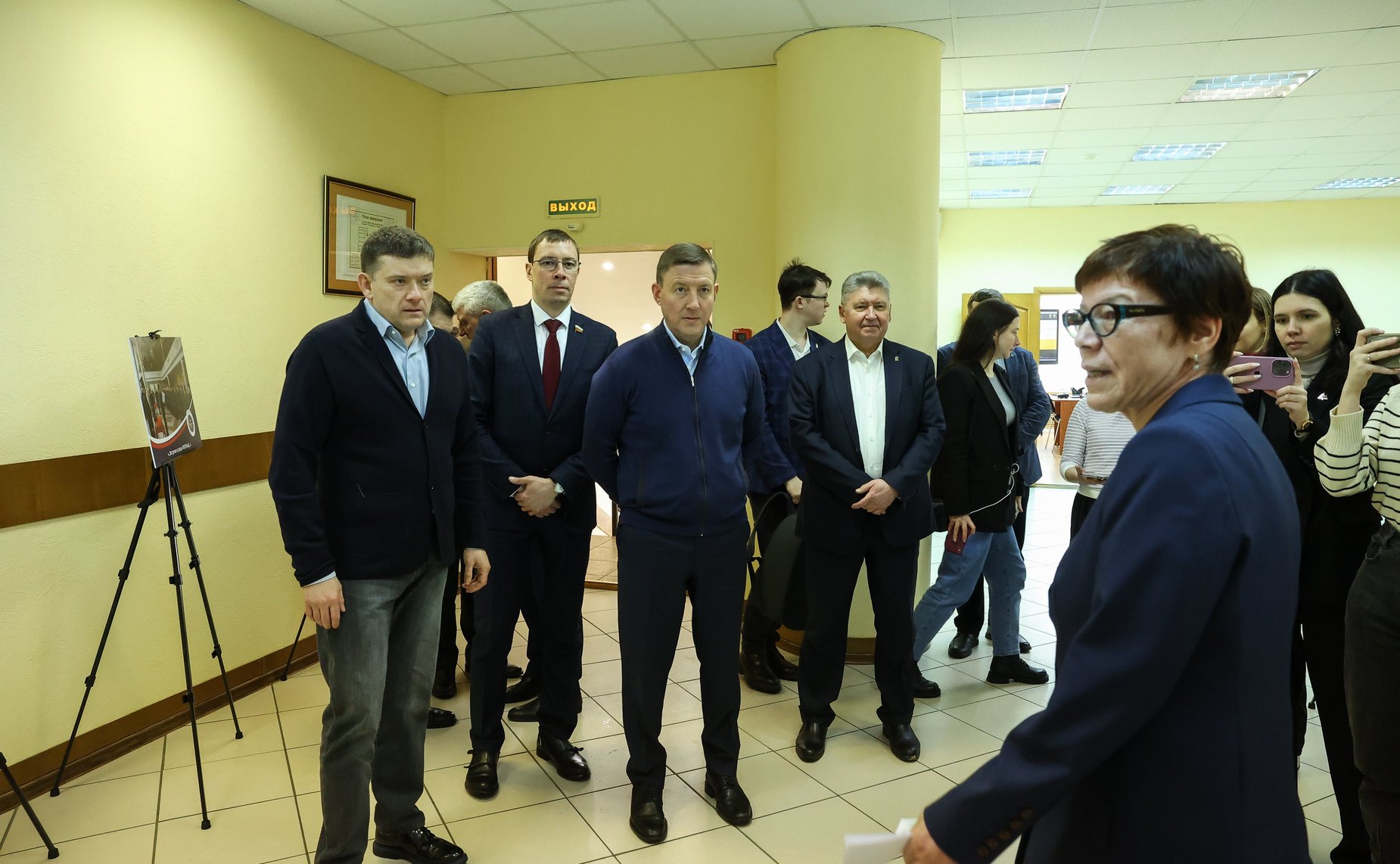 Андрей Турчак и Николай Журавлев провели встречи с победителями шахматного турнира РОСлиги и с воспитанниками Клуба юных летчиков и космонавтов