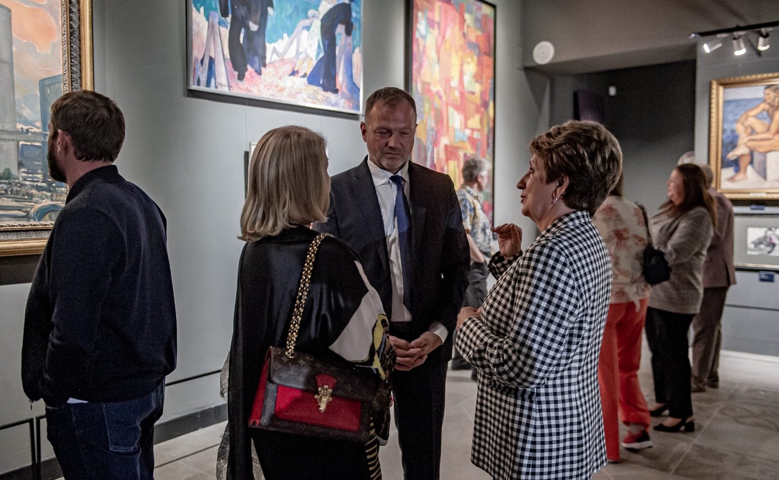 Екатерина Алтабаева приняла участие в открытии выставки «Калибровка. Искусство будущего музея» в Российской государственной художественной галерее