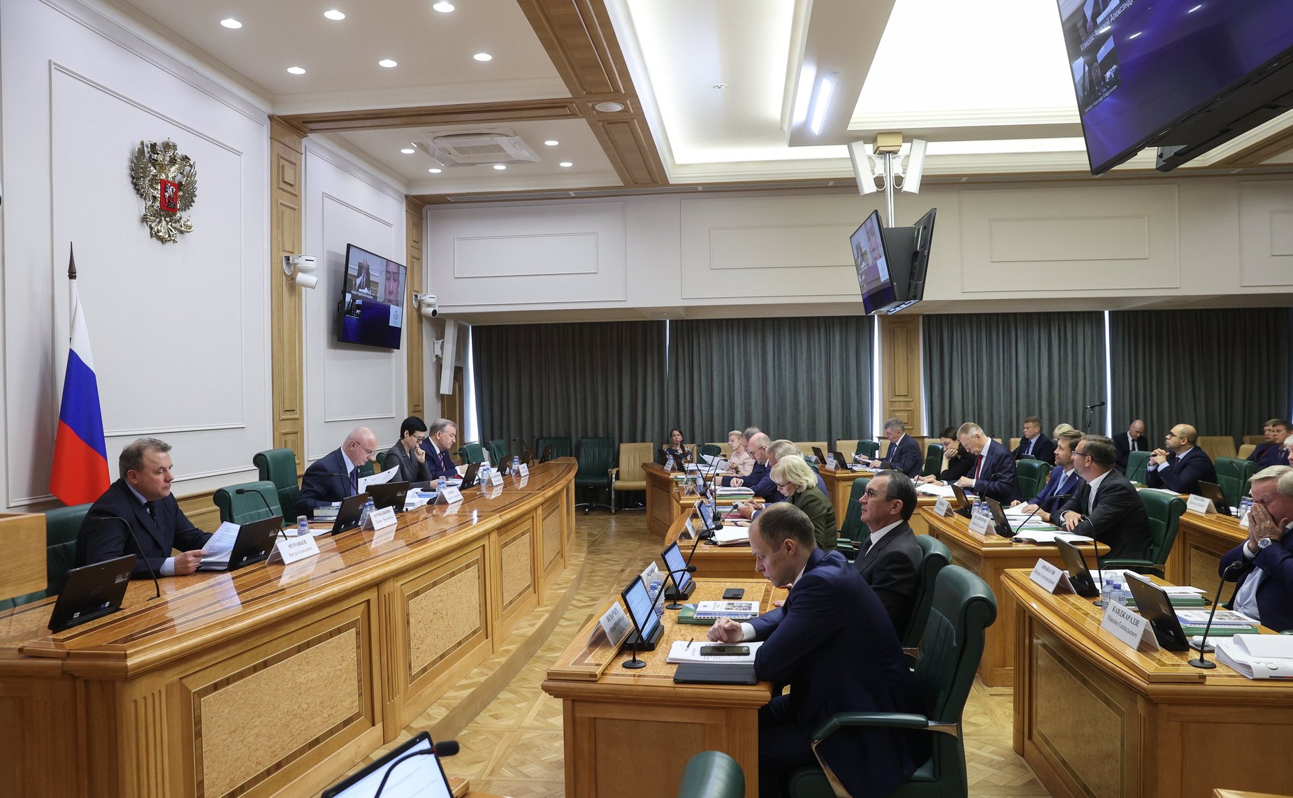 Заседание Комитета СФ по конституционному законодательству государственному строительству