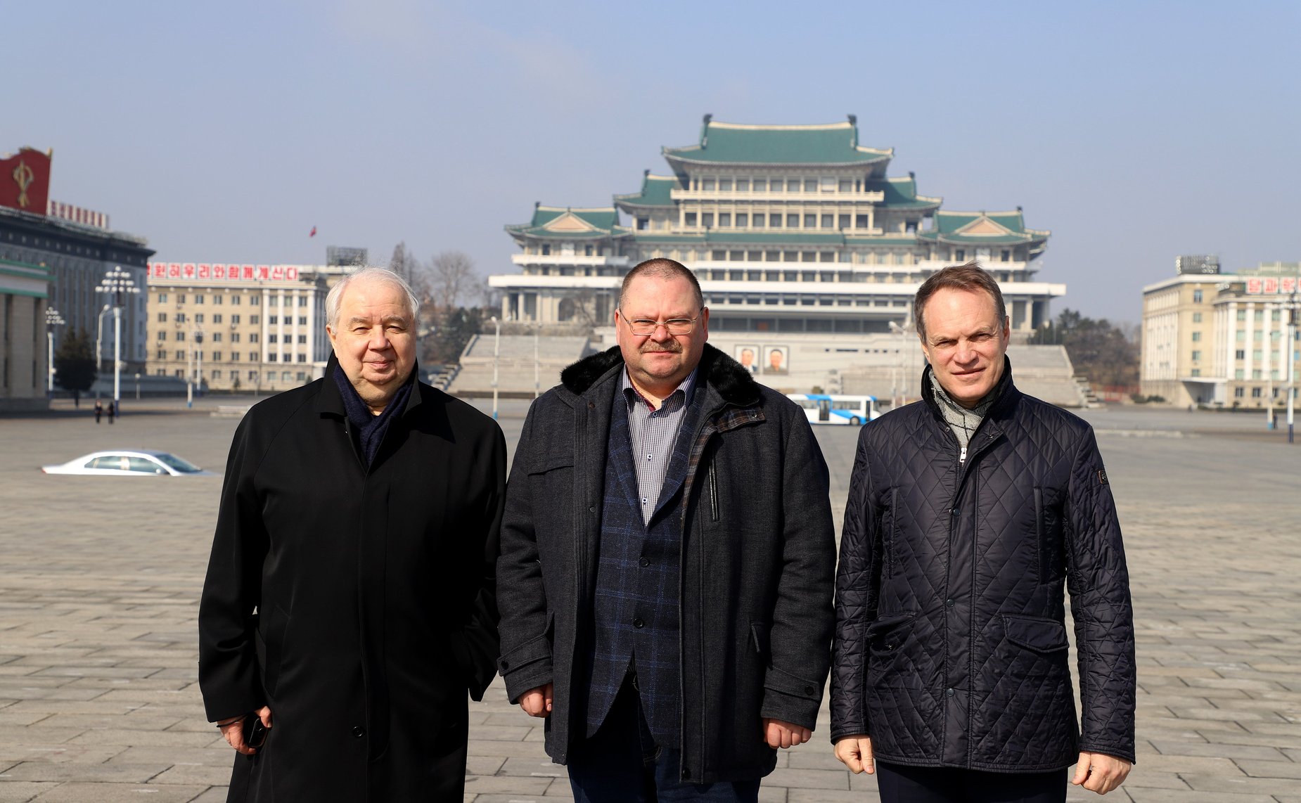 На площади Ким Ир Сена