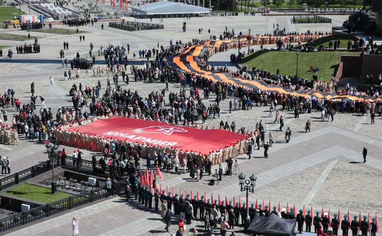 Юрий Валяев, принял участие в юнармейской военно-патриотической акции «Символы Великой Победы»
