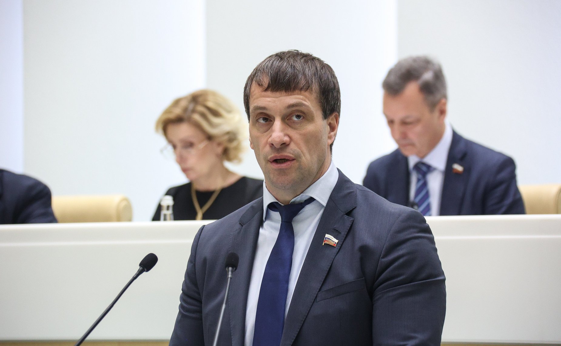 Эдуард Исаков