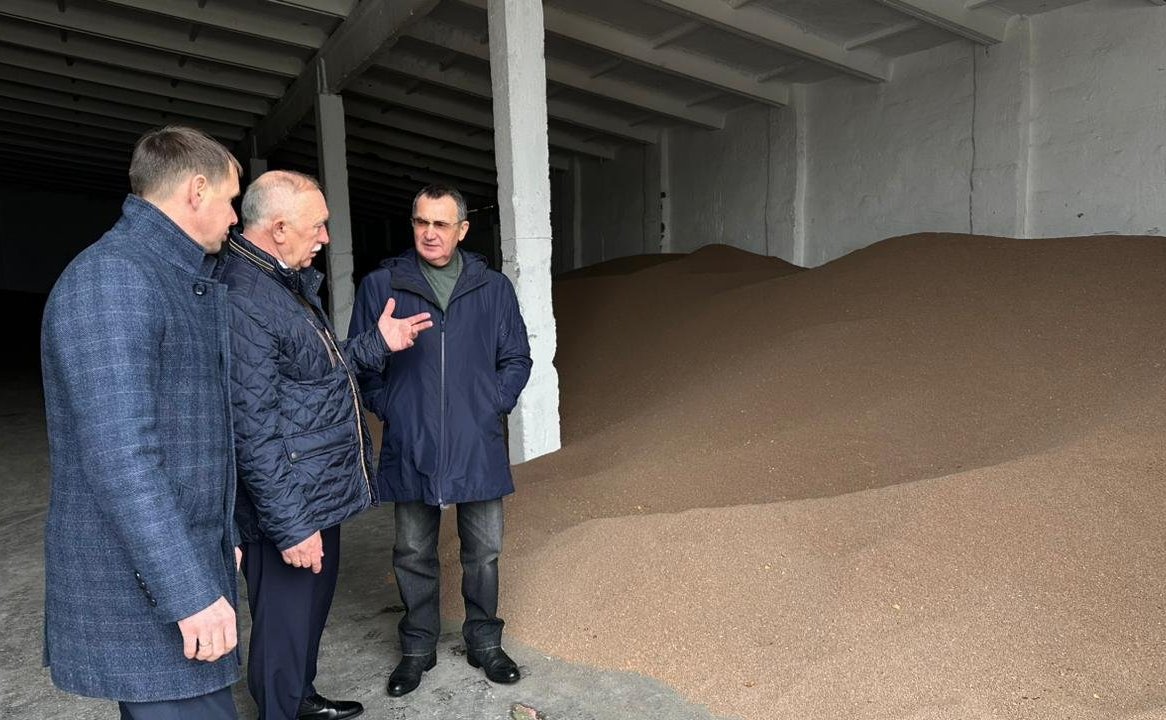 Николай Федоров посетил агрофирму в Красноармейском муниципальном округе Чувашской Республики