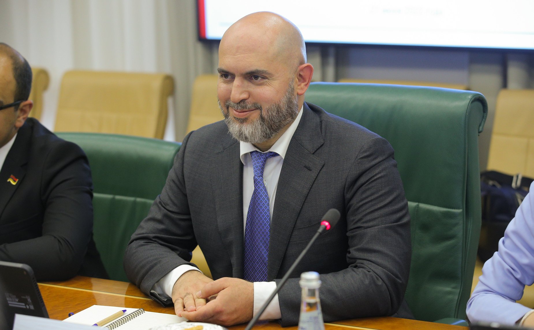 Константин Косачев провел встречу с делегацией Республиканской партии Армении во главе с заместителем председателя партии Арменом Ашотяном