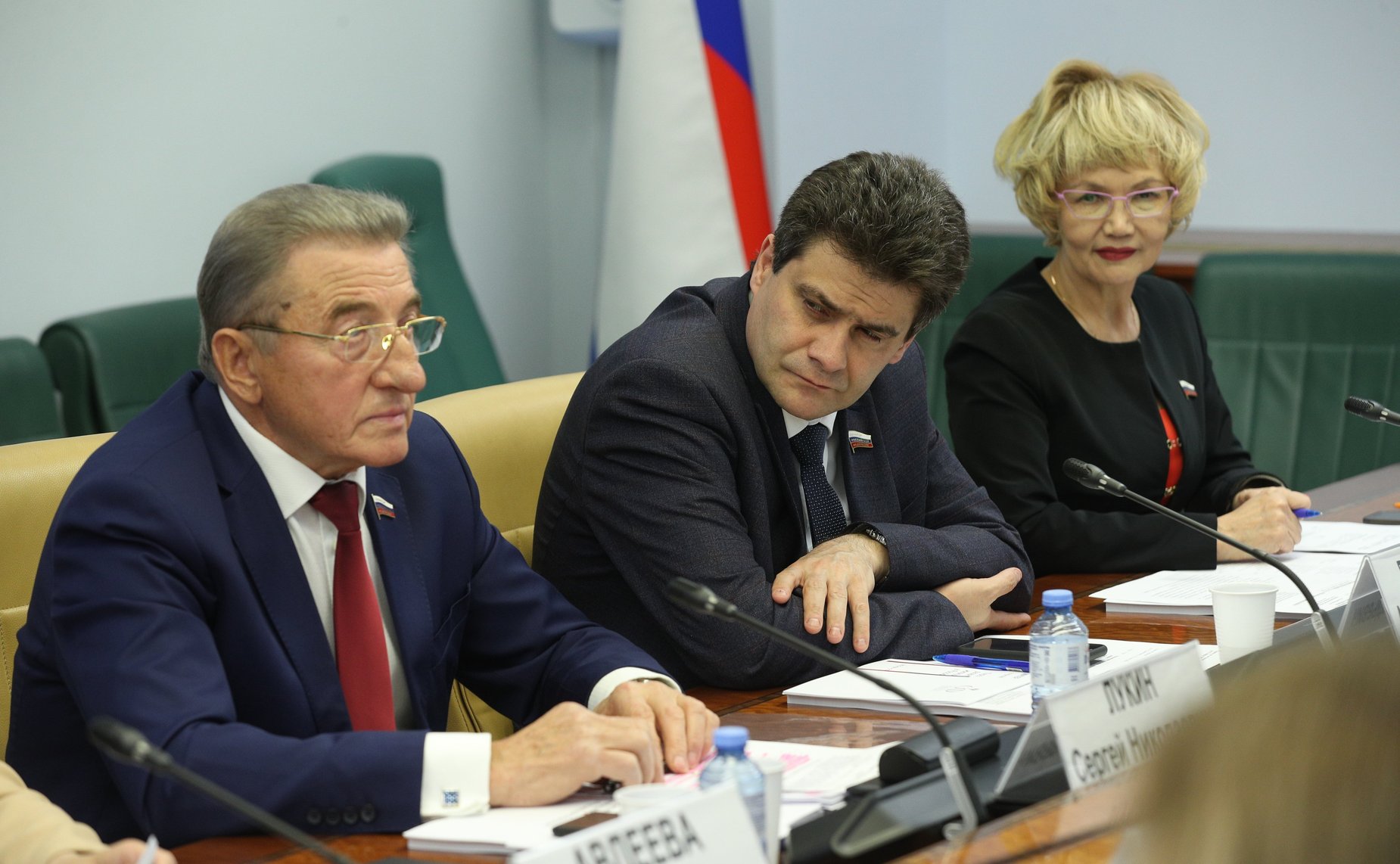 Парламентские слушания Комитета СФ по федеративному устройству, региональной политике, МСУ и делам Севера