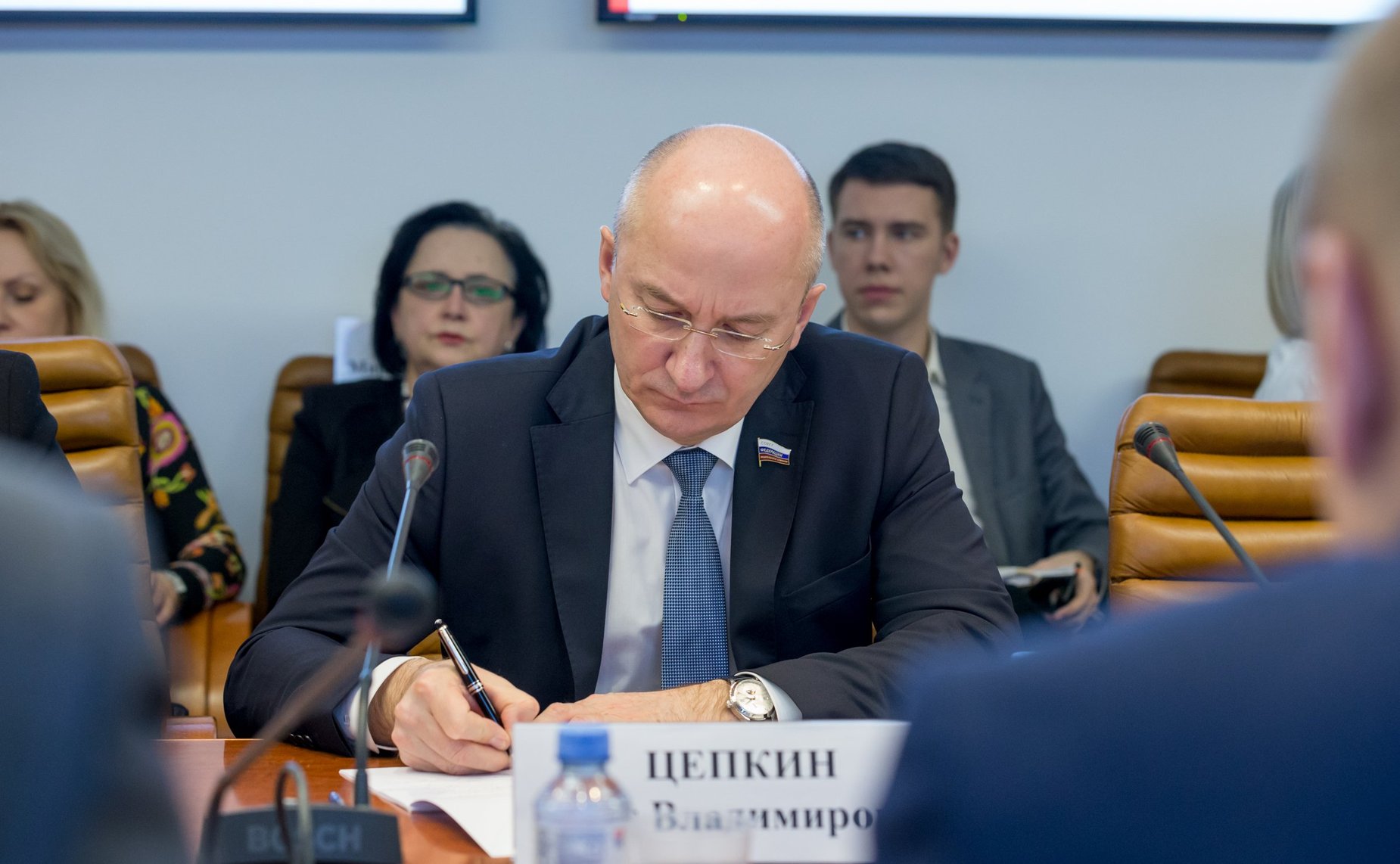 Олег Цепкин