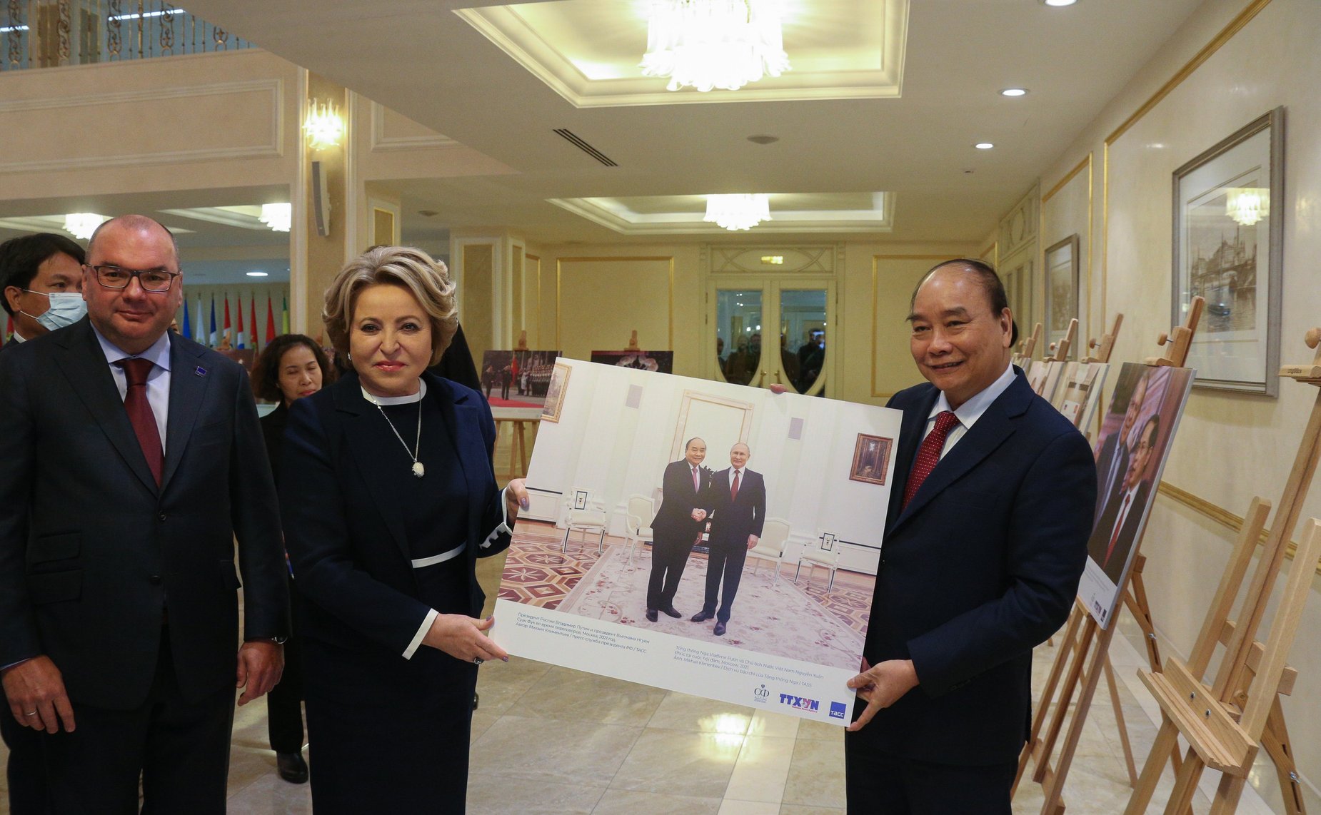 Председатель Совета Федерации Валентина Матвиенко встретилась с Президентом Социалистической Республики Вьетнам Нгуен Суан Фуком