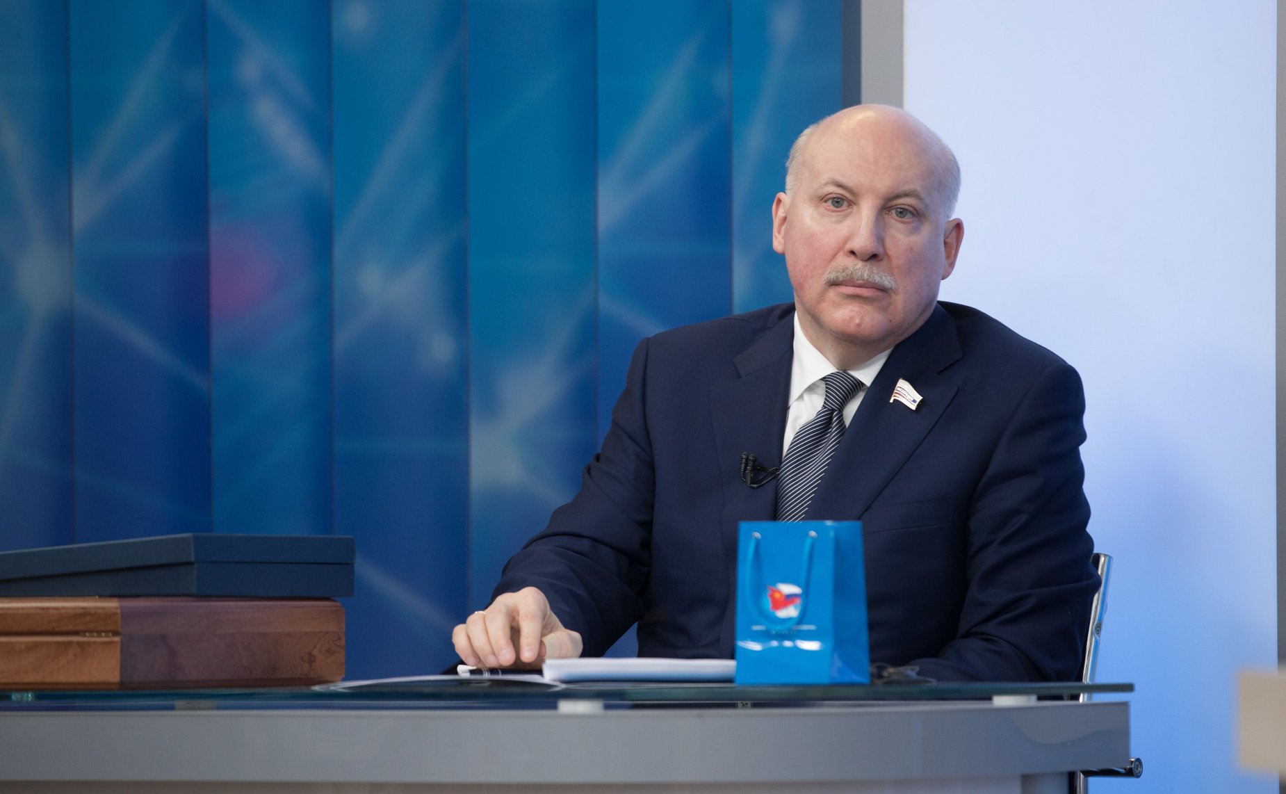 Д. Мезенцев