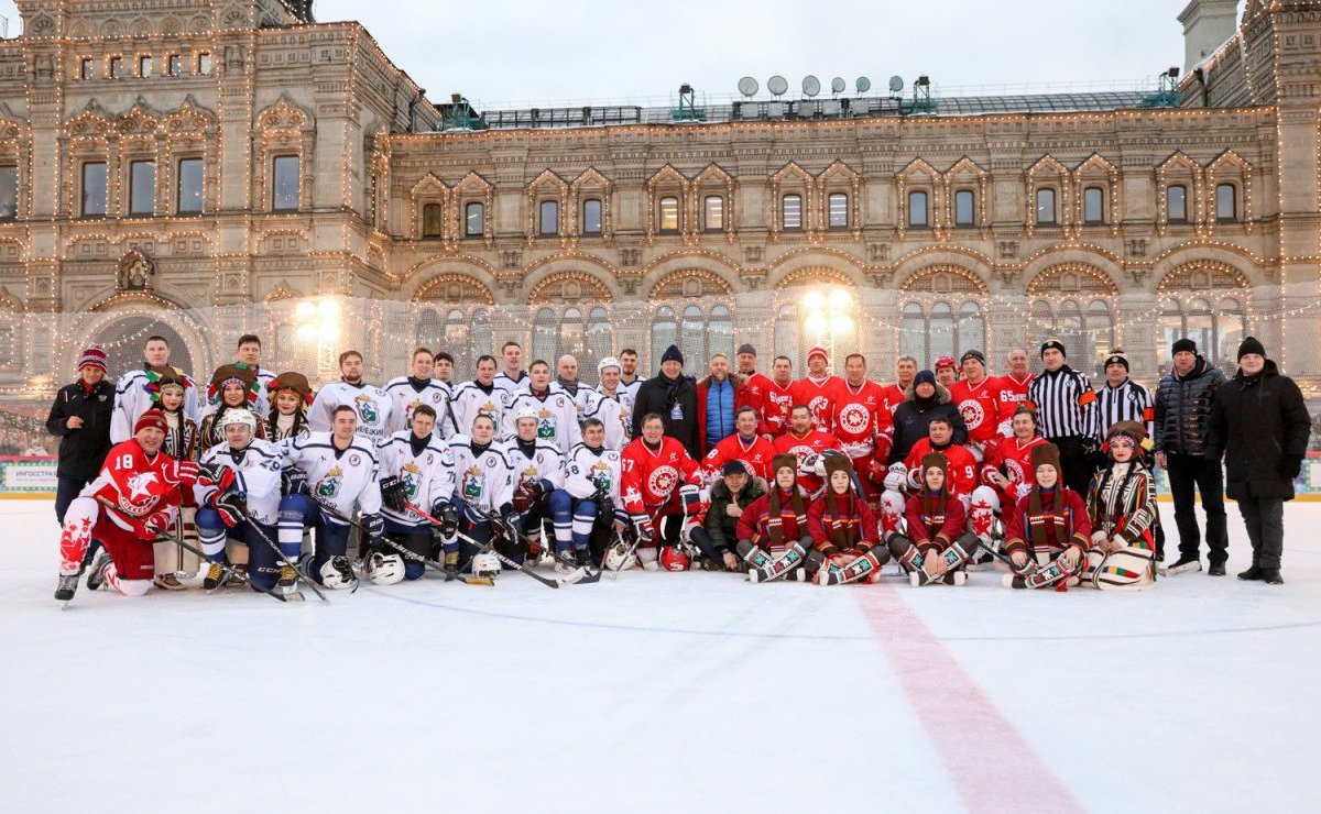 Сенаторы посетили хоккейный матч в поддержку Олимпийской сборной России