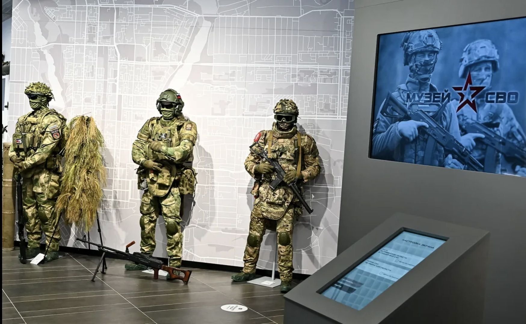 Наталья Котова посетила уникальную интерактивную экспозицию Музея специальной военной операции, открывшуюся в Челябинске