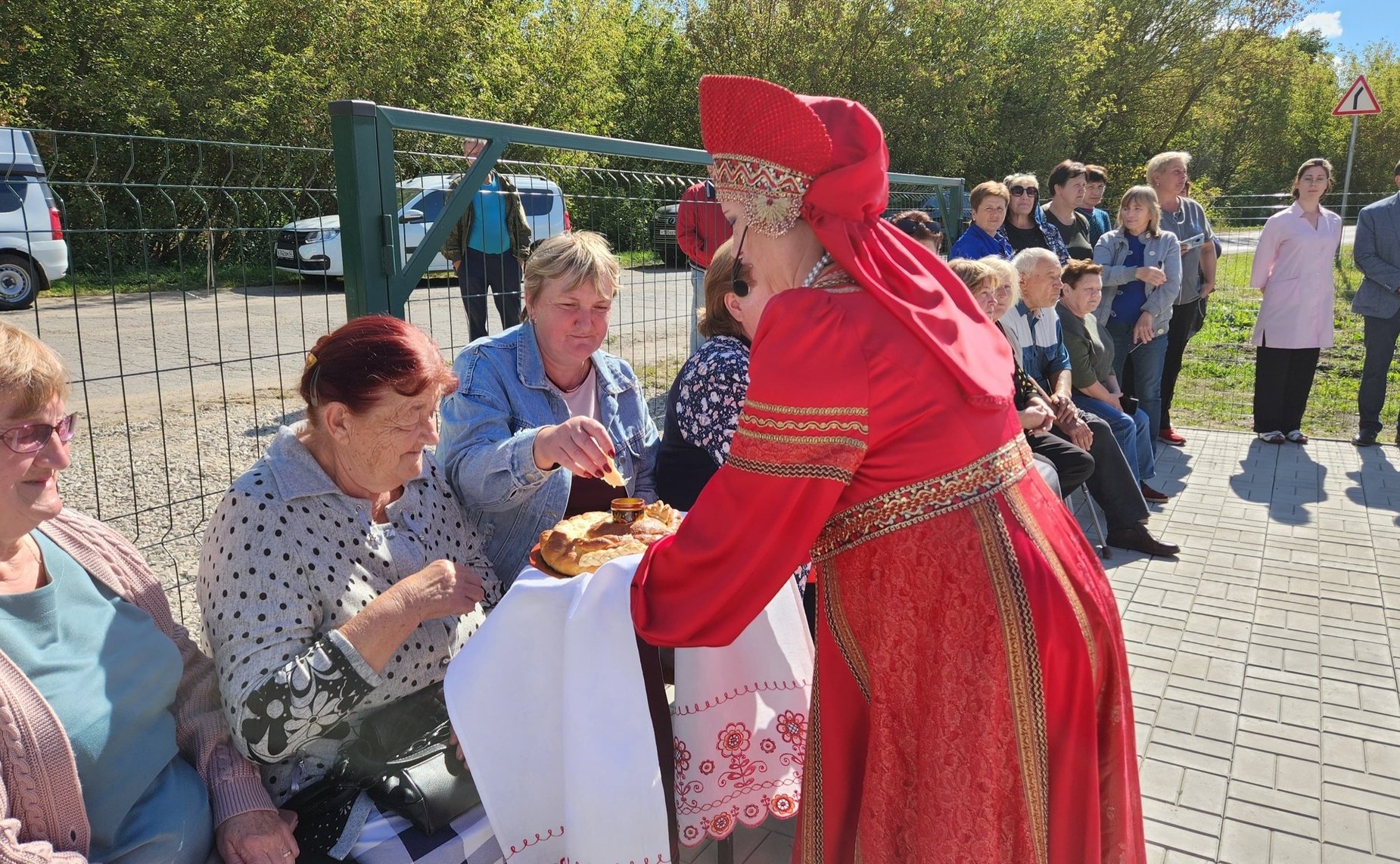 Игорь Мурог принял участие в торжественном открытии нового фельдшерско-акушерского пункта в селе Турово Ряжского округа