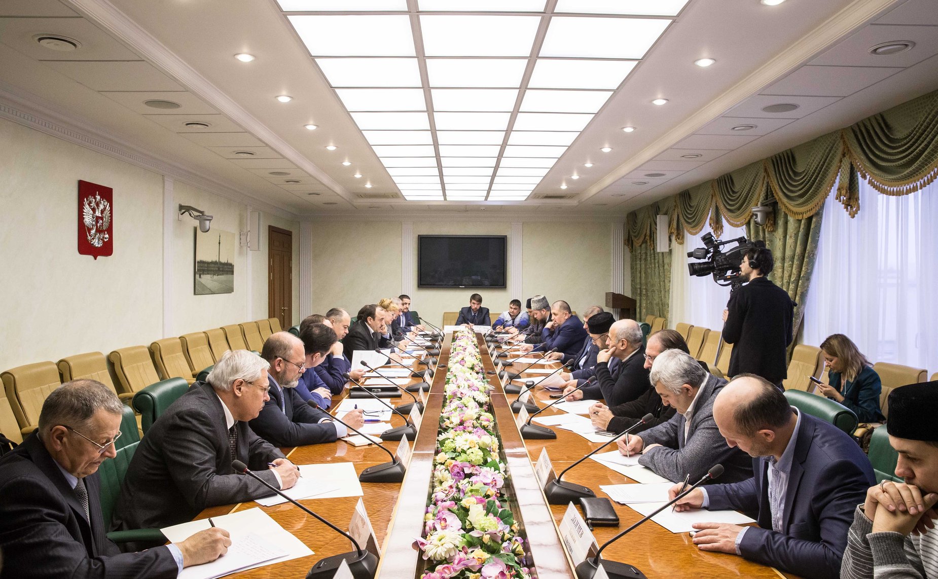 Ильяс Умаханов  провел совещание, посвященное итогам Хаджа-2014