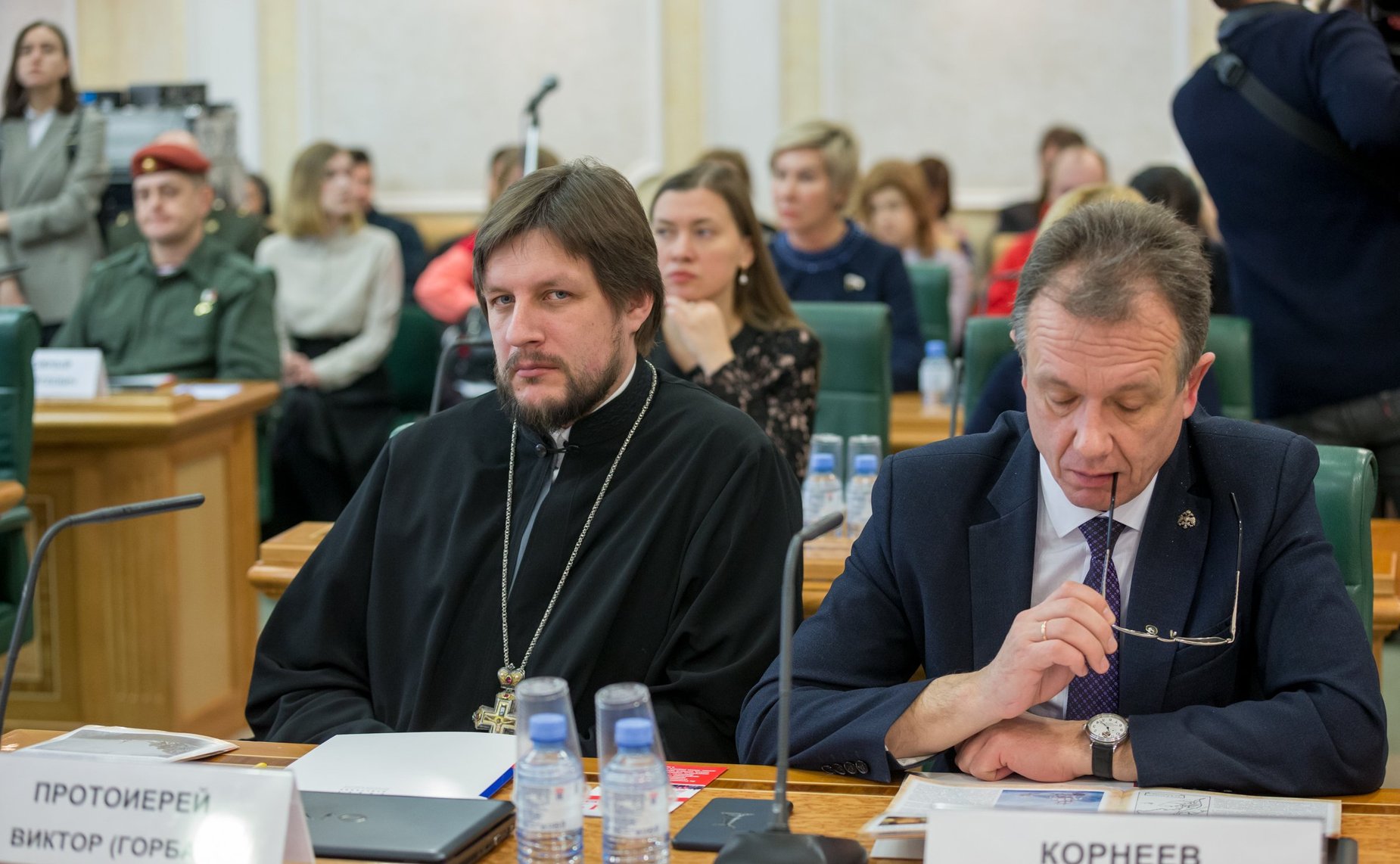 «Круглый стол» в рамках VIII Рождественских парламентских встреч в СФ. Духовно-нравственное и патриотическое воспитание молодежи в свете Великой Победы