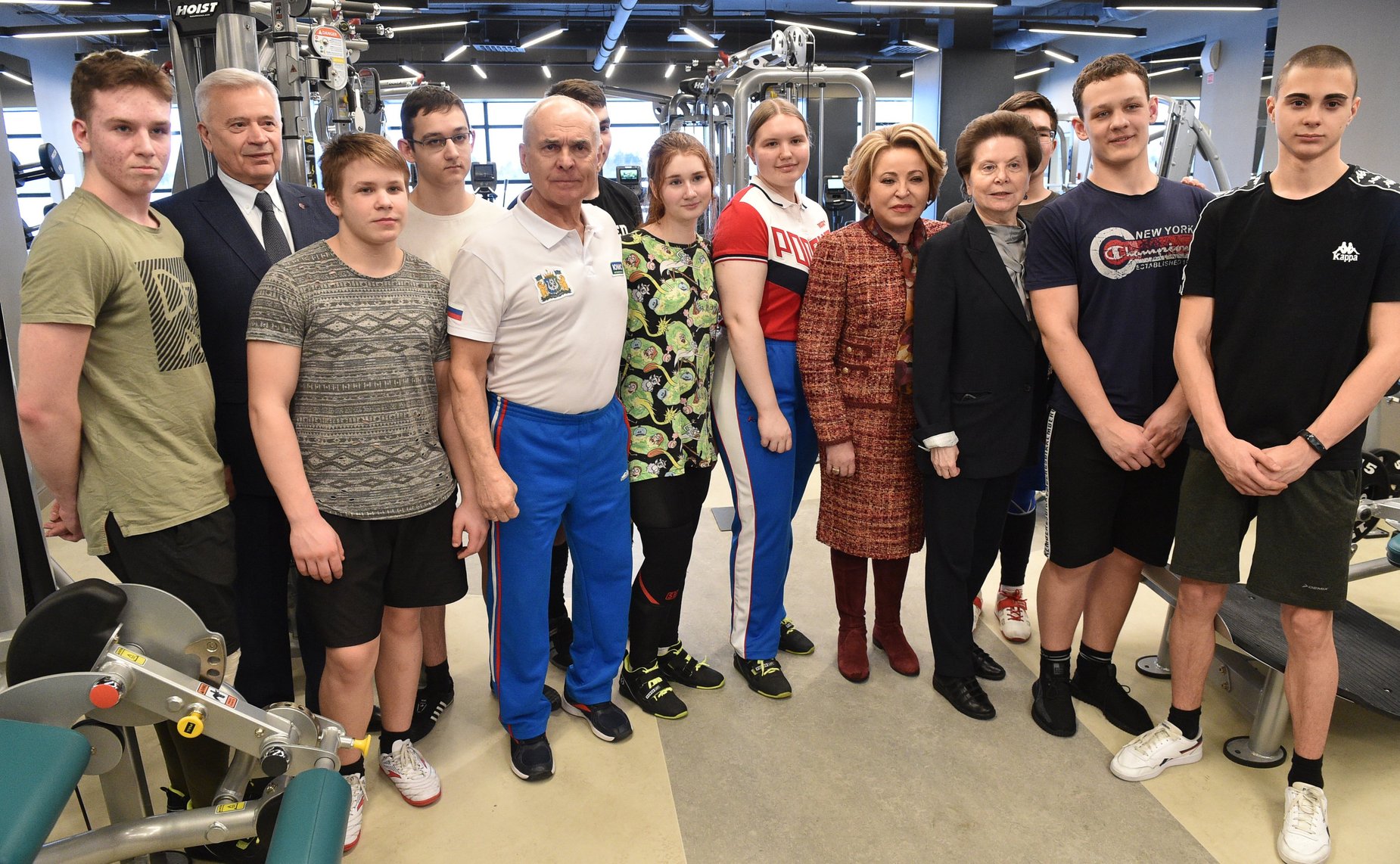 В ходе рабочей поездки в Ханты-Мансийский автономный округ – Югру Валентина Матвиенко посетила Теннисный центр