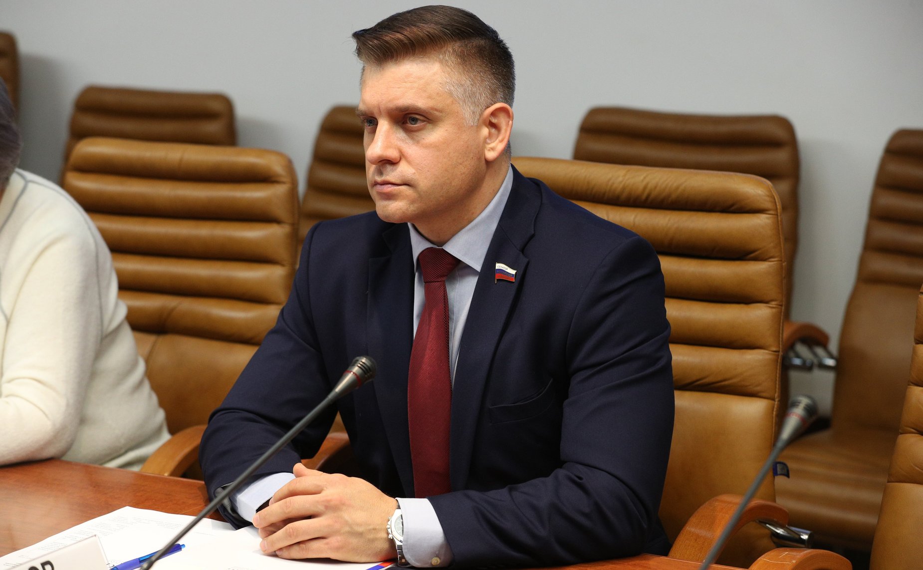 Юрий Архаров