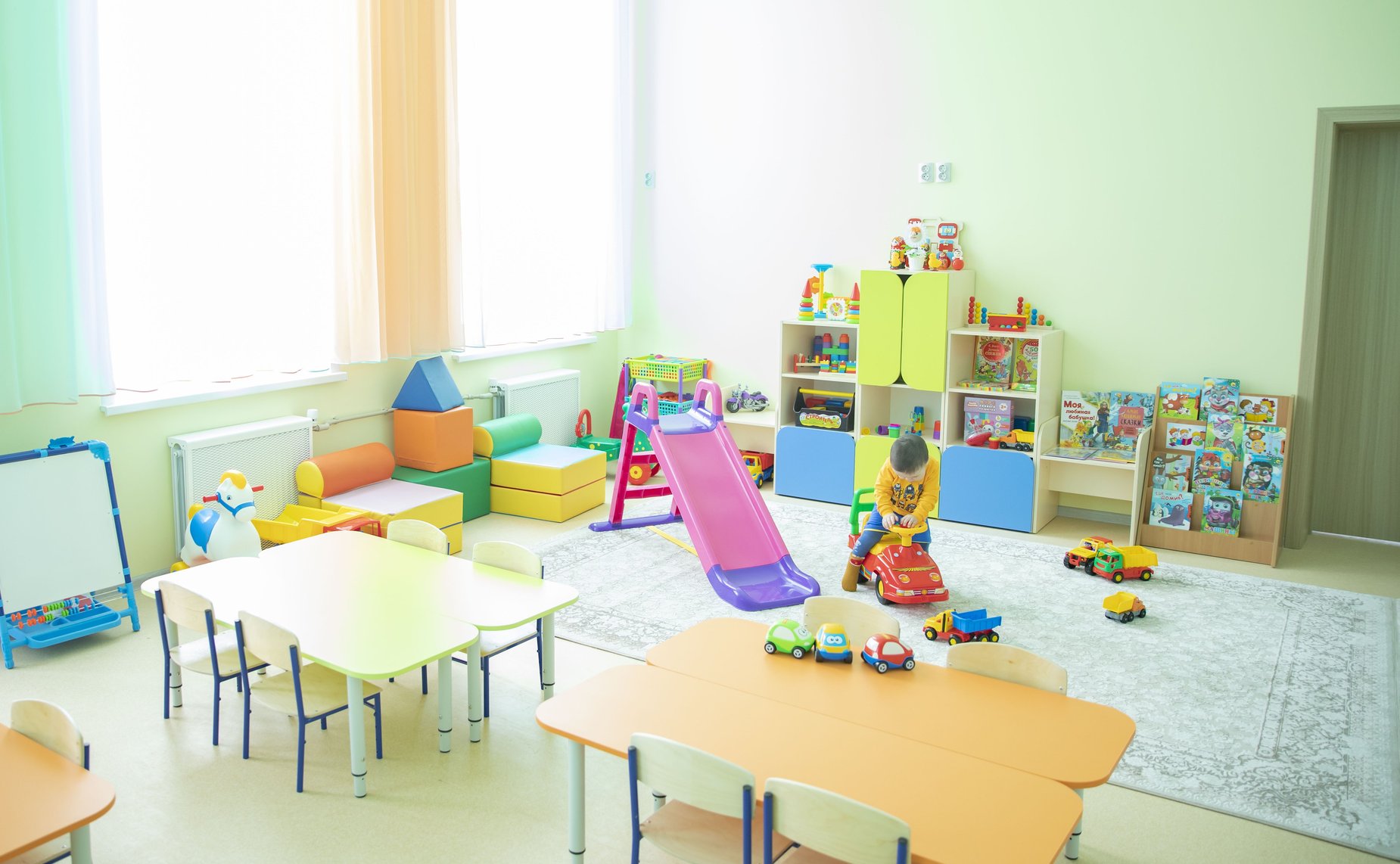 Денис Гусев принял участие в открытии нового детского сада построенного в рамках национального проекта «Демография»