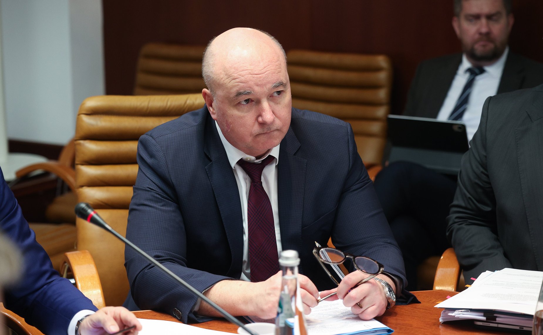 Заседание секции «Цифровая трансформация транспорта» на тему «Обсуждение концепций логистического проекта-международного транспорта БАС-Хаба с применением беспилотных летательных аппаратов между Россией и Китаем»