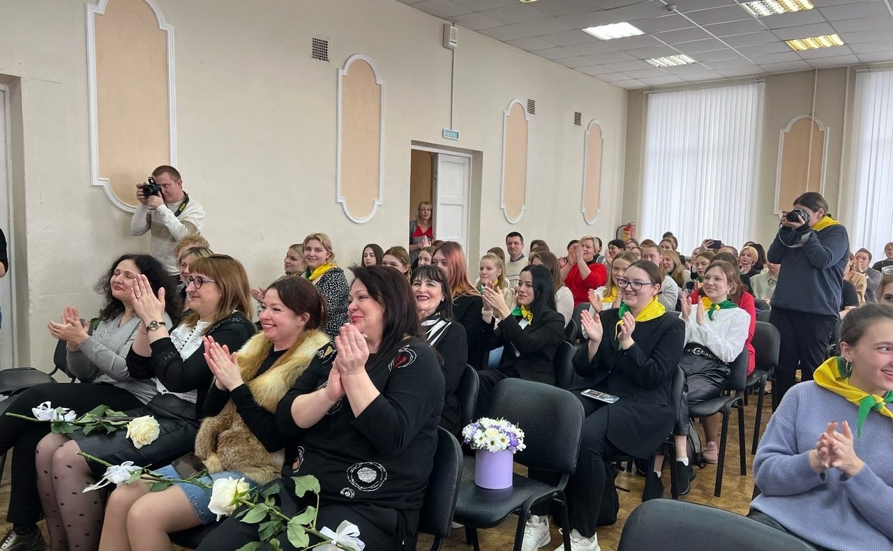 В Смоленском педагогическом колледже состоялось торжественное открытие Года педагога и наставника