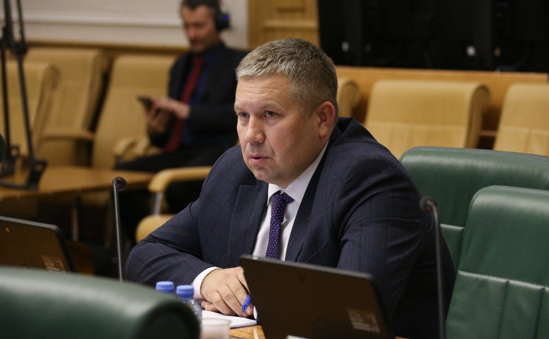 Денис Гусев