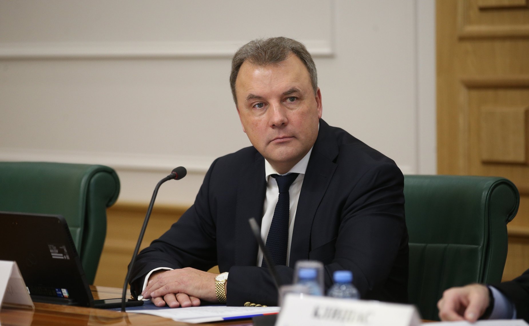 Артур Муравьев