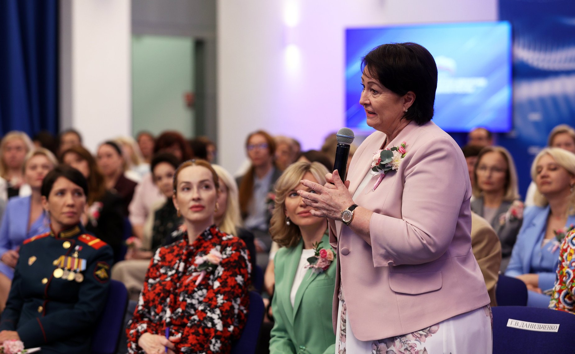 Валентина Матвиенко провела встречу с женщинами, которые примут участие в выборах депутатов Государственной Думы, законодательных органов власти регионов и органов местного самоуправления