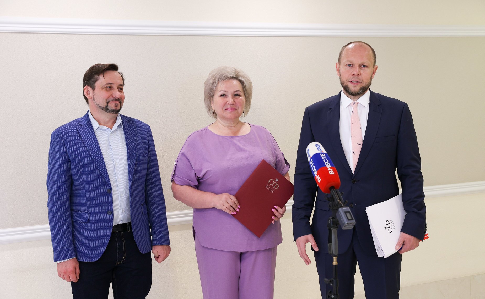 Презентация выставки работ наставников победителей Всероссийского художественного конкурса «Жизнь деленная на граммы»