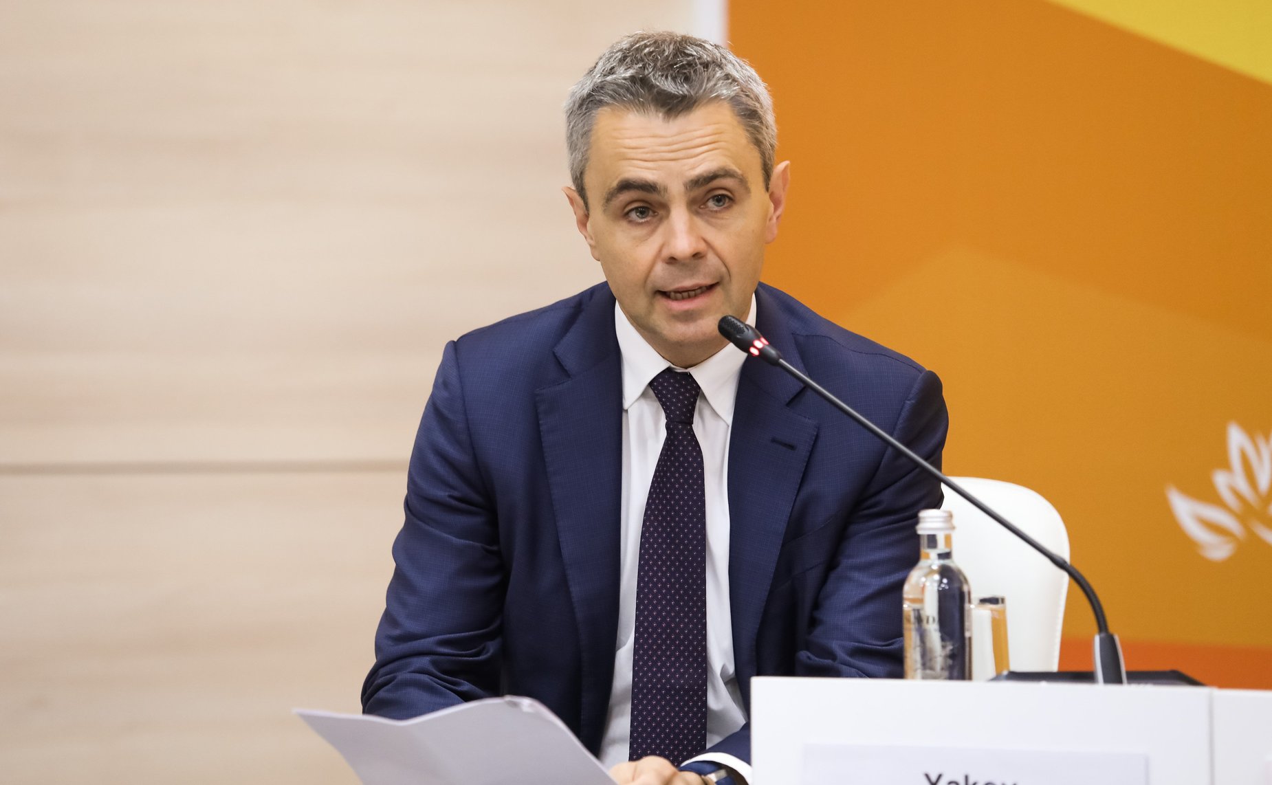 Сессия «Новые решения бизнеса и государства для развития в эпоху дефицита кадров и капитала». X Восточный экономический форум