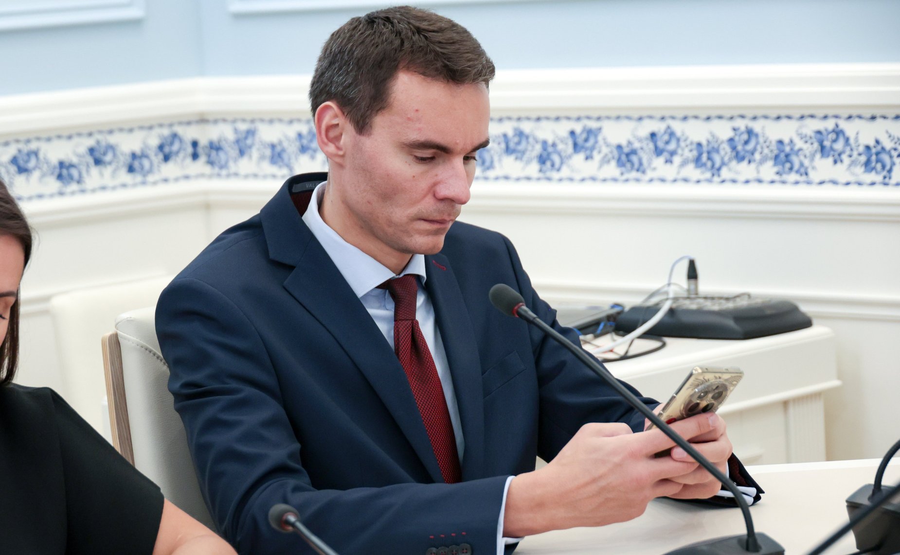 Встреча члена Комитета СФ по социальной политике .Андрея Чернышева с Чрезвычайным и Полномочным Послом Республики Экваториальная Гвинея в Российской Федерации Лусиано Айекабой