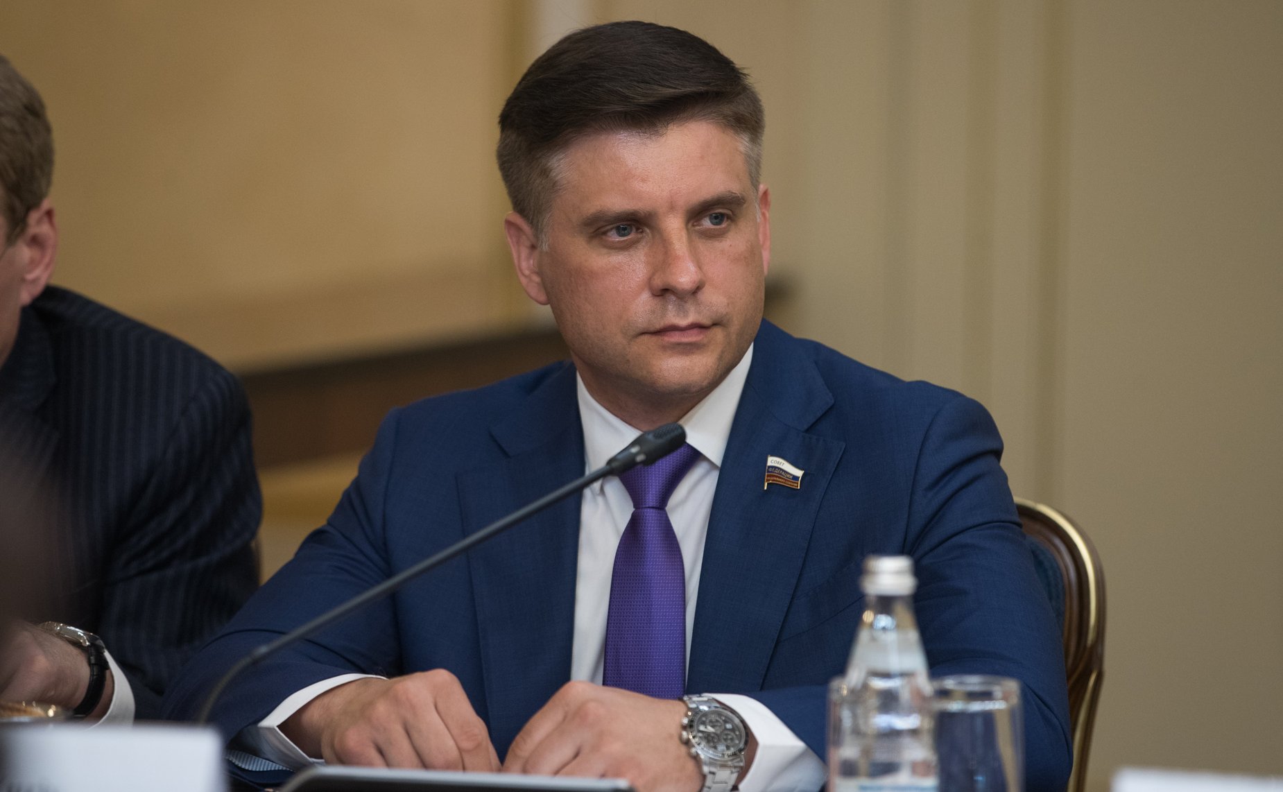 Юрий Архаров