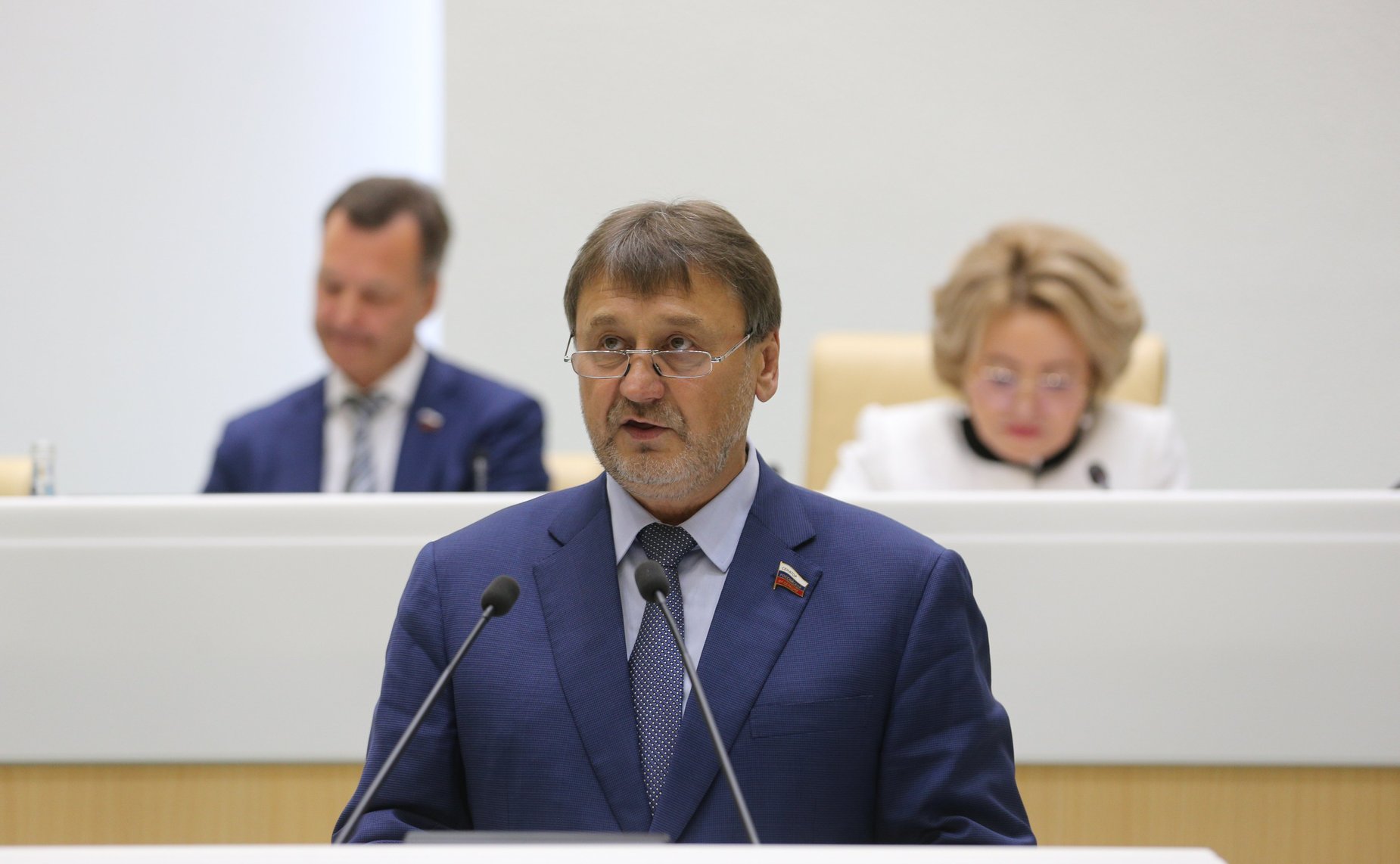 Владимир Лебедев