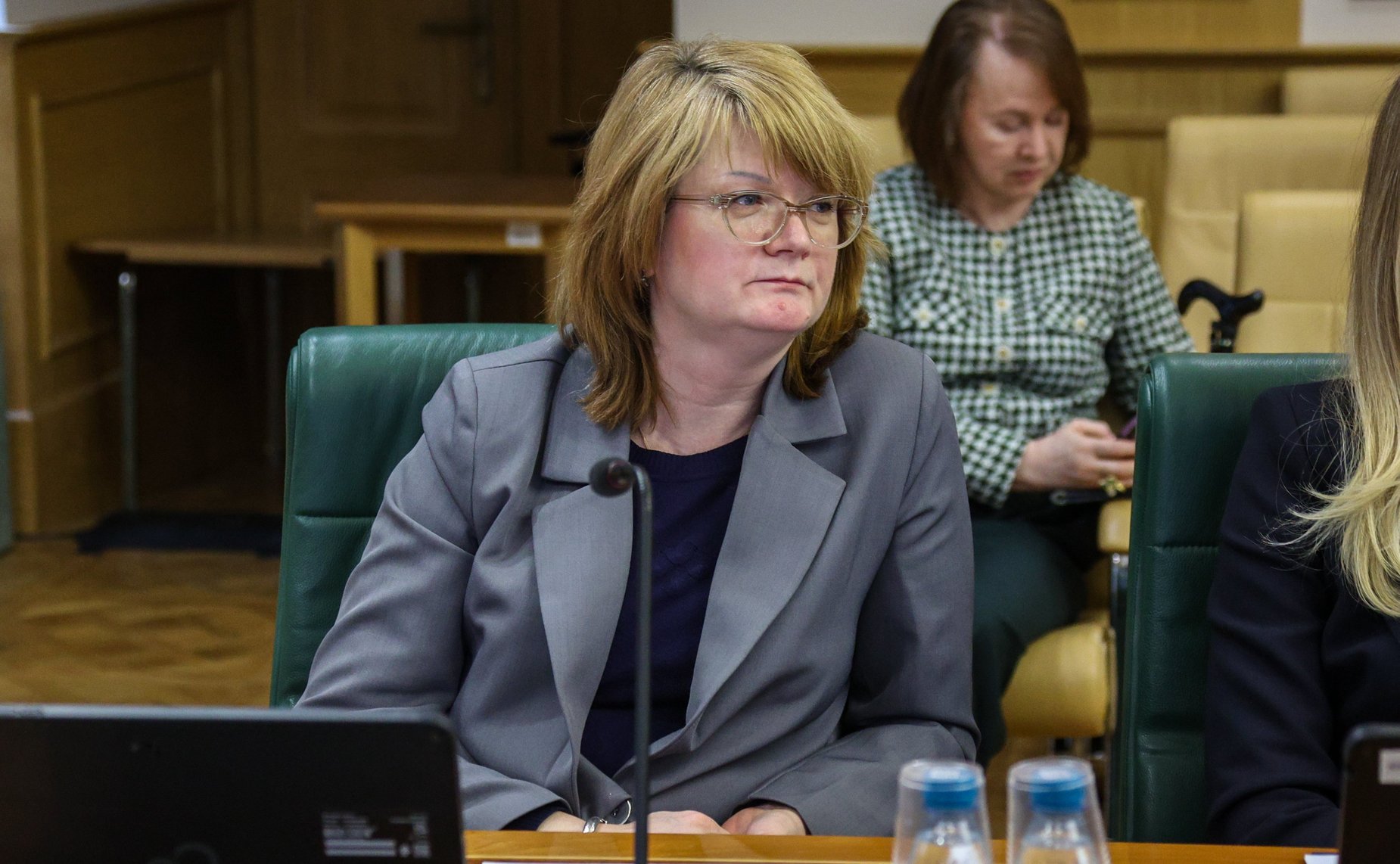 Расширенное заседание Комитета Совета Федерации по конституционному законодательству и государственному строительству «Инициативы Амурской области о дополнительных мерах по противодействию нелегальной миграции и ускорению цифровой трансформации»