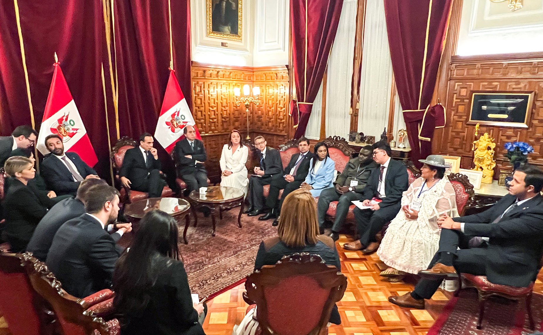Наталья Кувшинова и Айрат Гибатдинов встретились с Председателем Конгресса Республики Перу Хосе Энрике Хери Оре и с его вторым заместителем Вальдемаром Серроном Рохасом