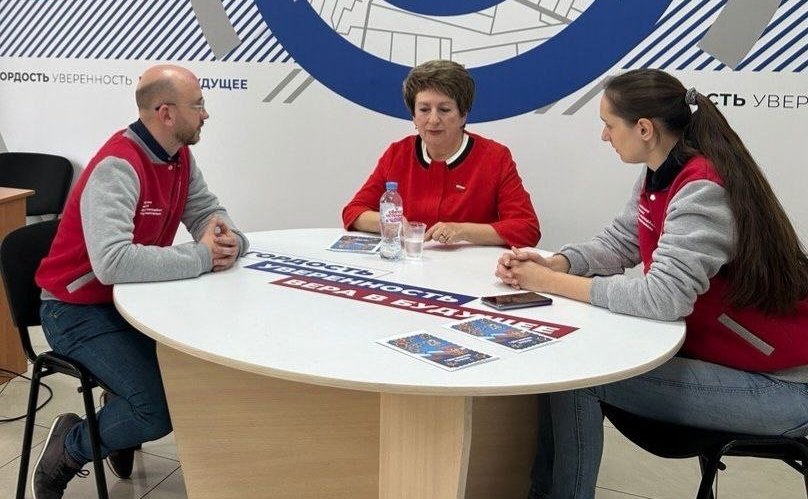 Екатерина Алтабаева провела встречу с участниками севастопольского отделения «Движения Первых»