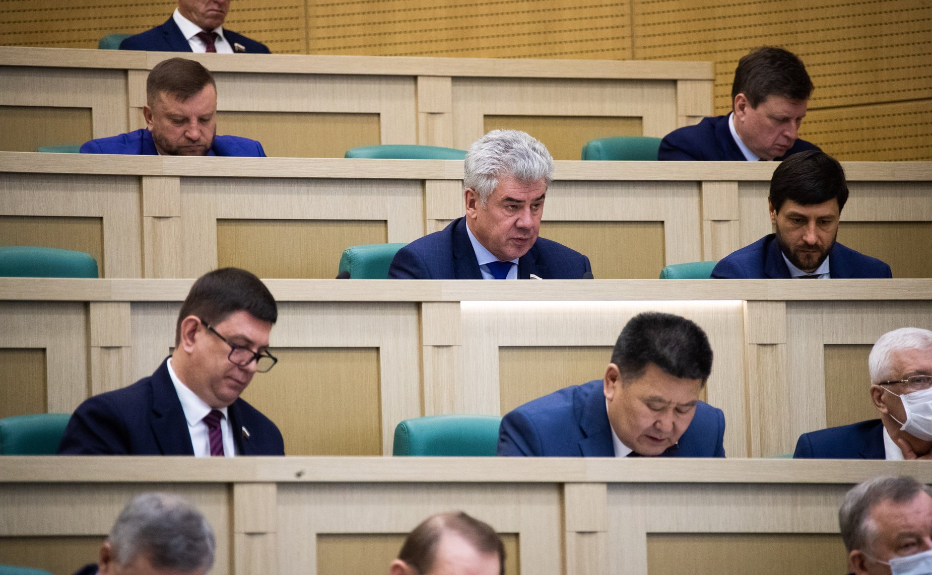 Виктор Бондарев