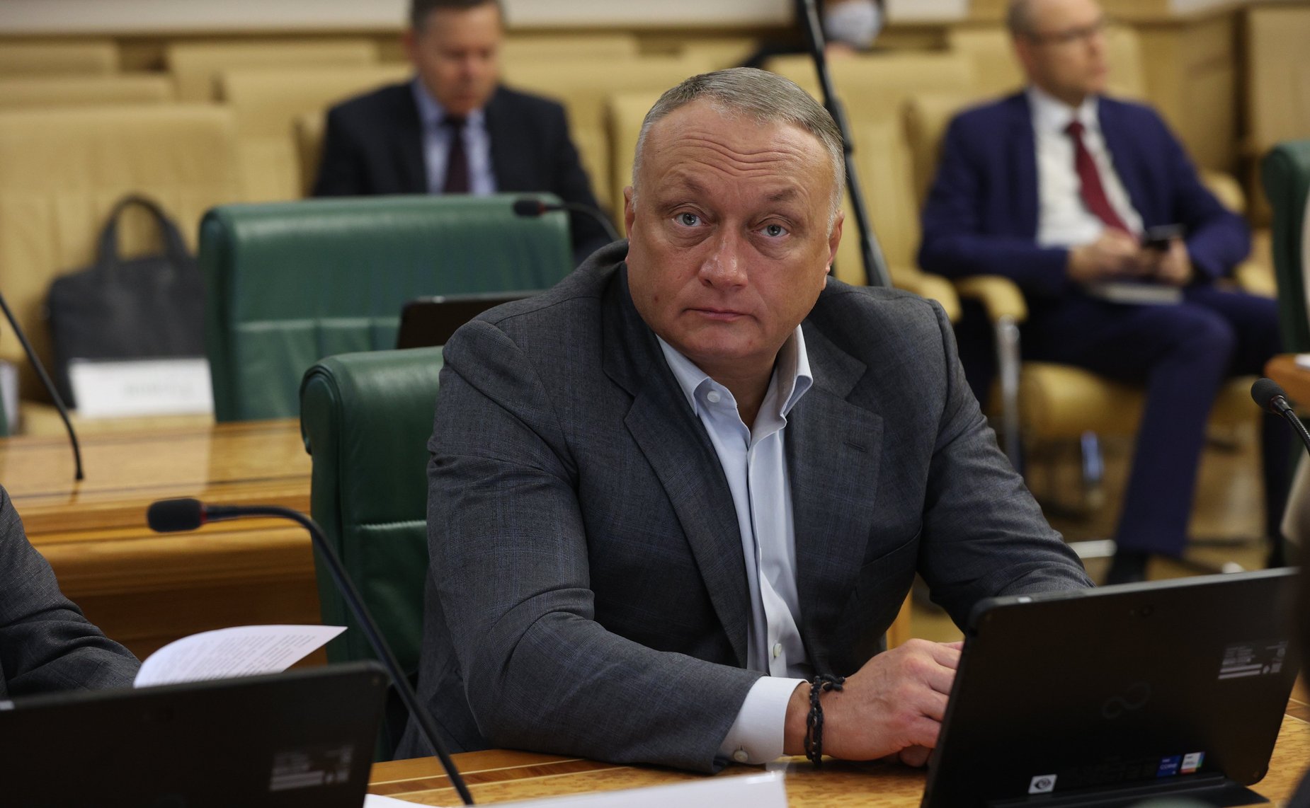 Дмитрий Савельев