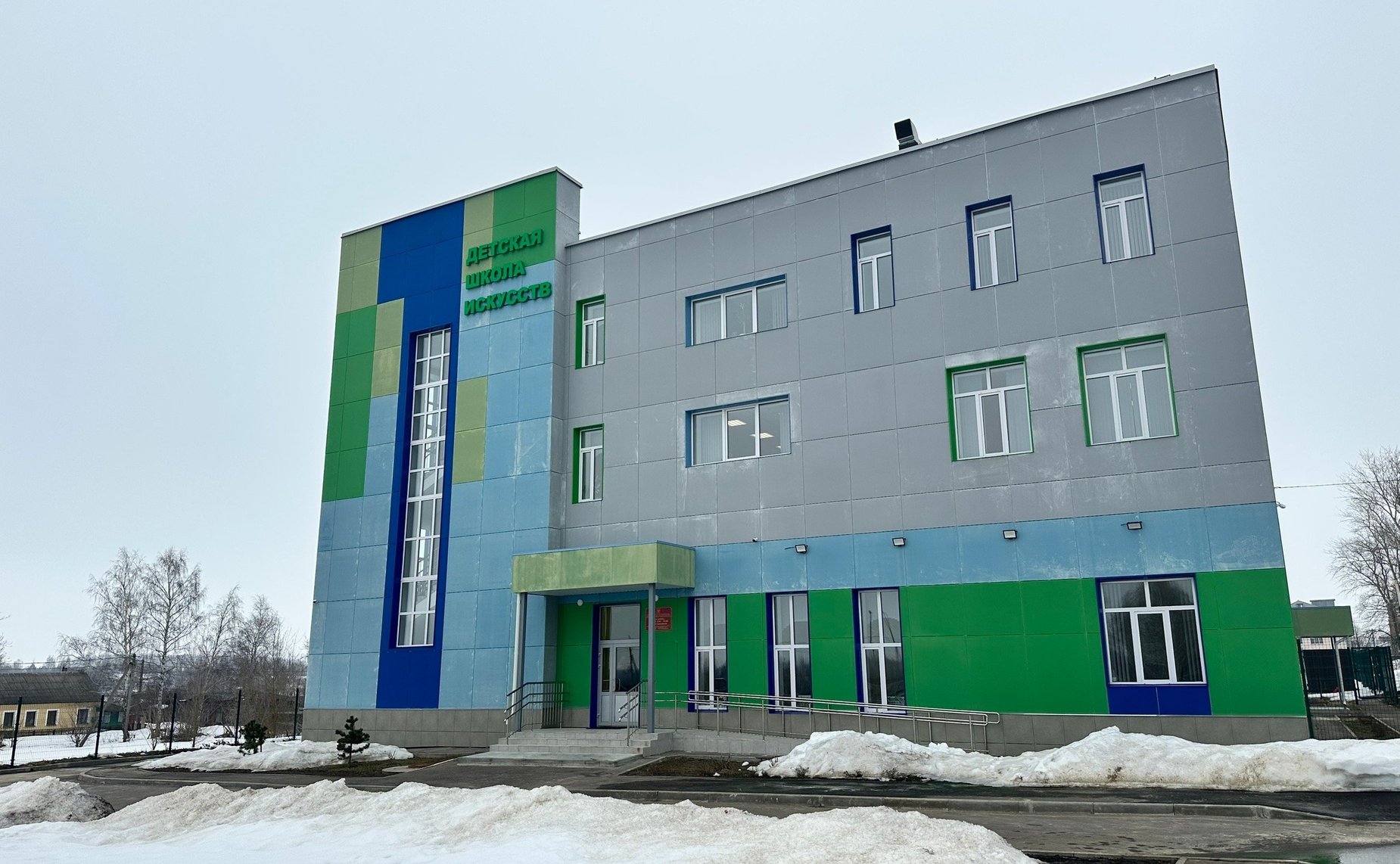 Игорь Мурог посетил новую детскую школу искусств в Рязанской области