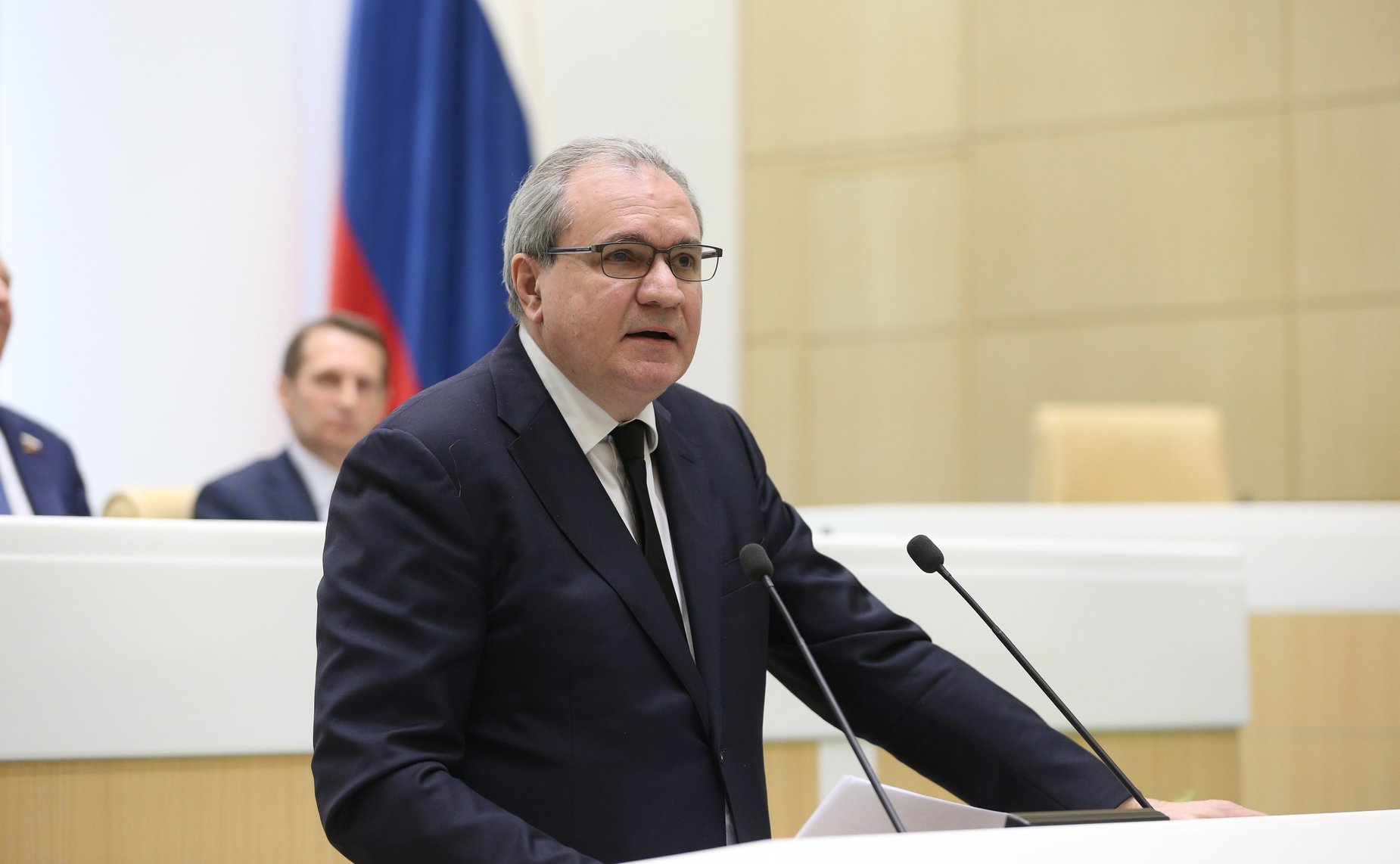 Пленарное заседание Х Парламентских встреч в рамках ХХХ Международных образовательных чтений «К 350-летию со дня рождения Петра I: секулярный мир и религиозность»